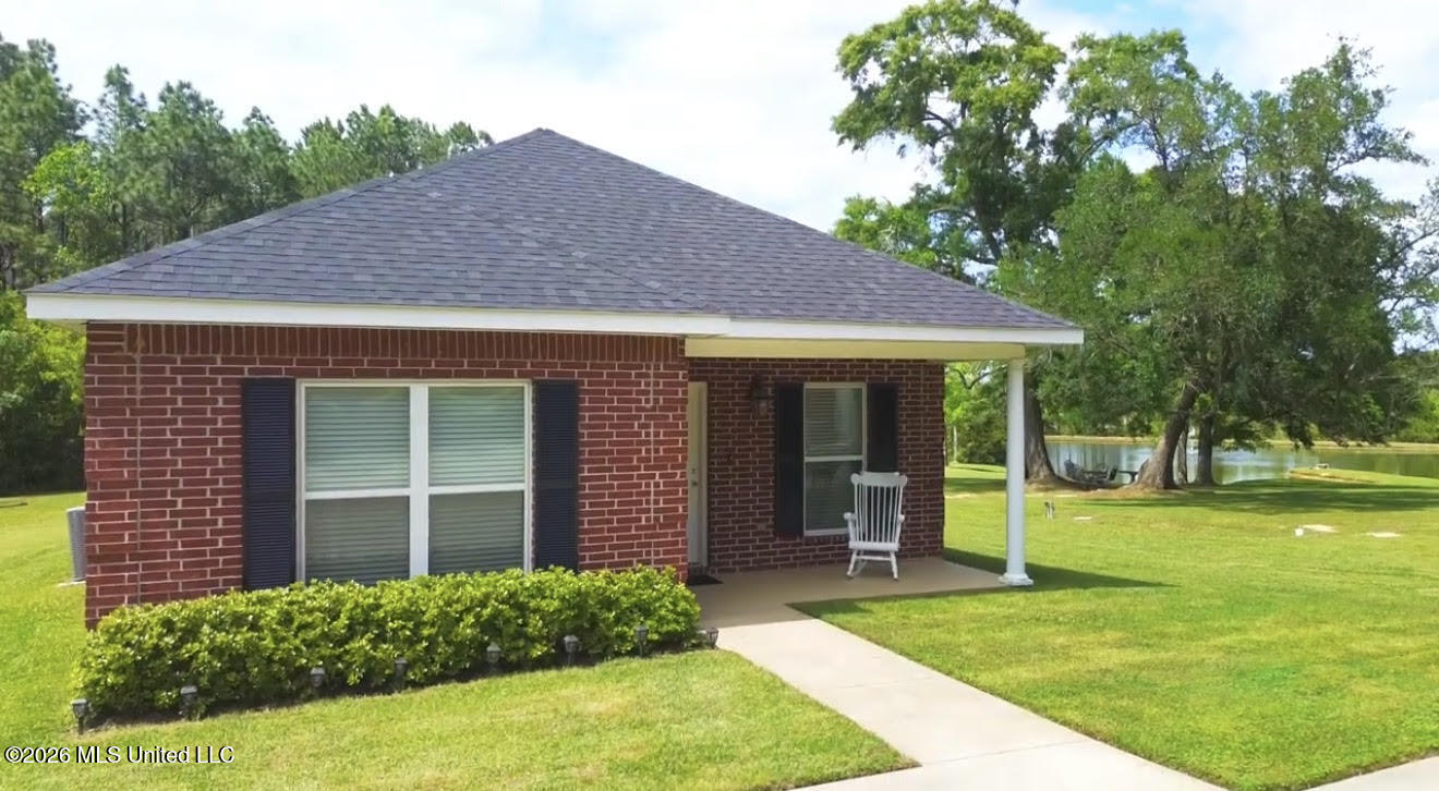 22550 Maes Lane Property Photo 6