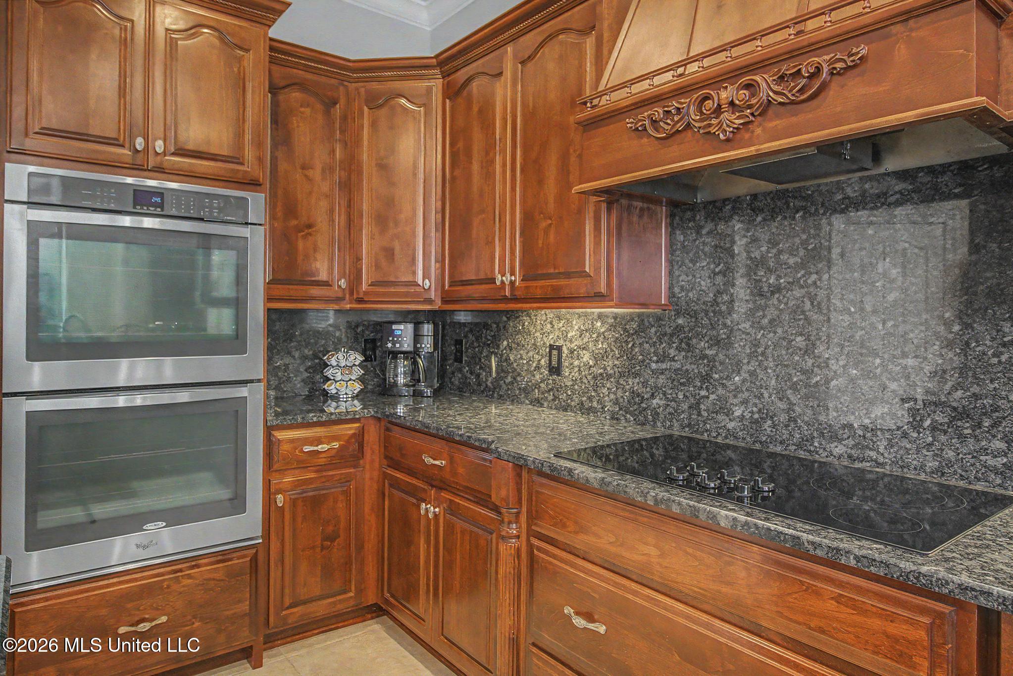 22550 Maes Lane Property Photo 15