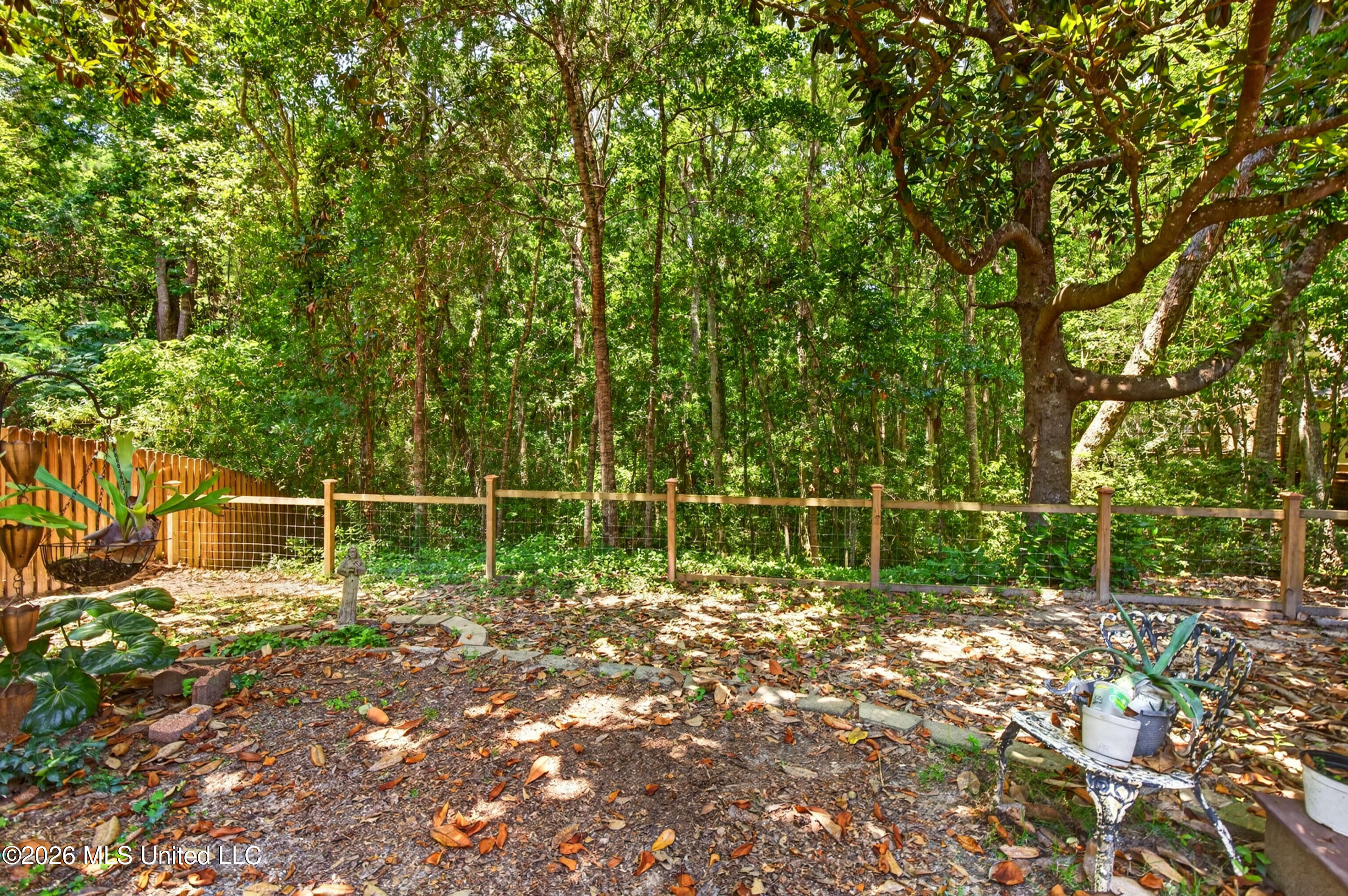 807 Woodglen Drive Property Photo 37