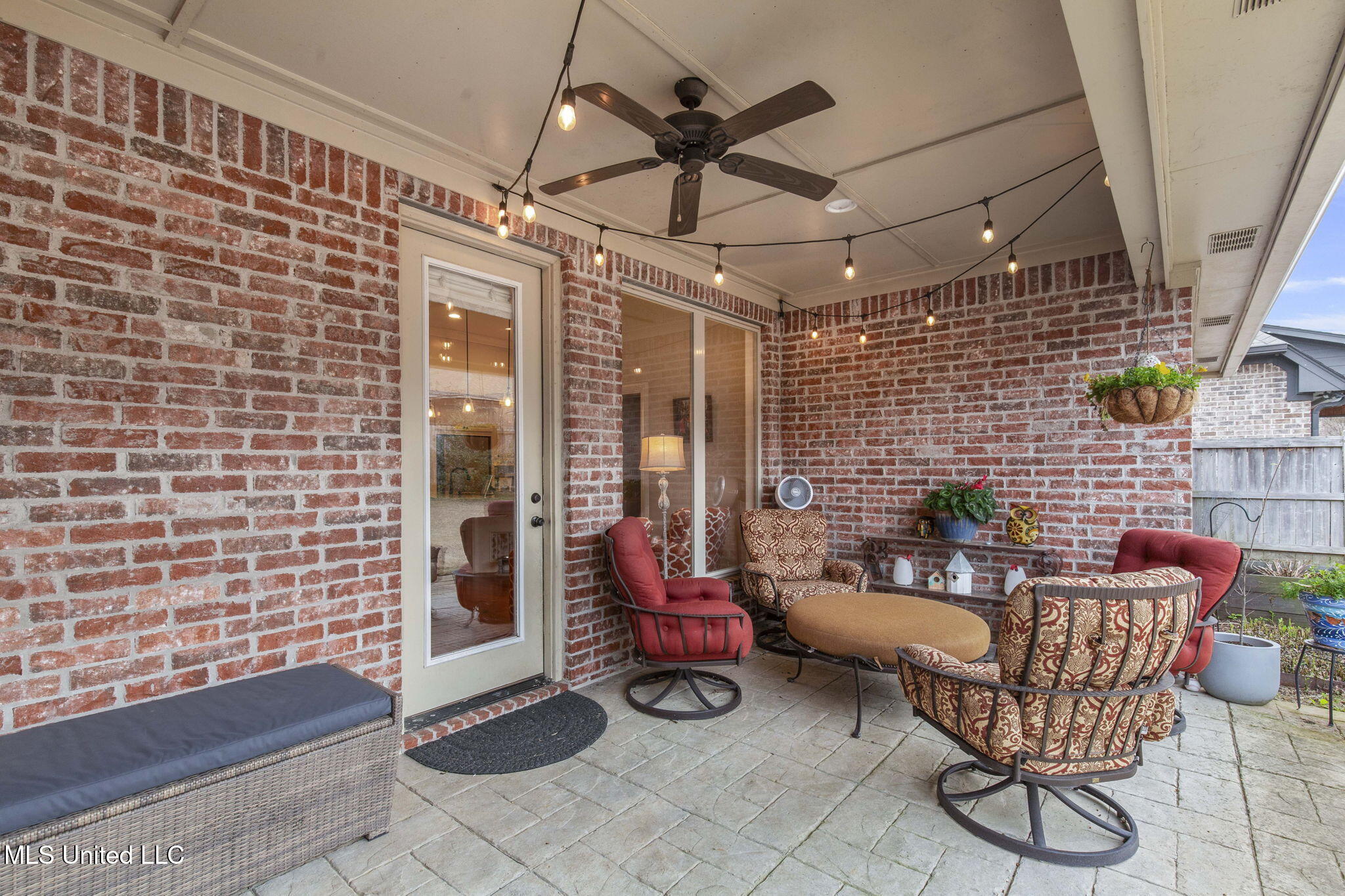 910 Abundance Crossing Property Photo 42