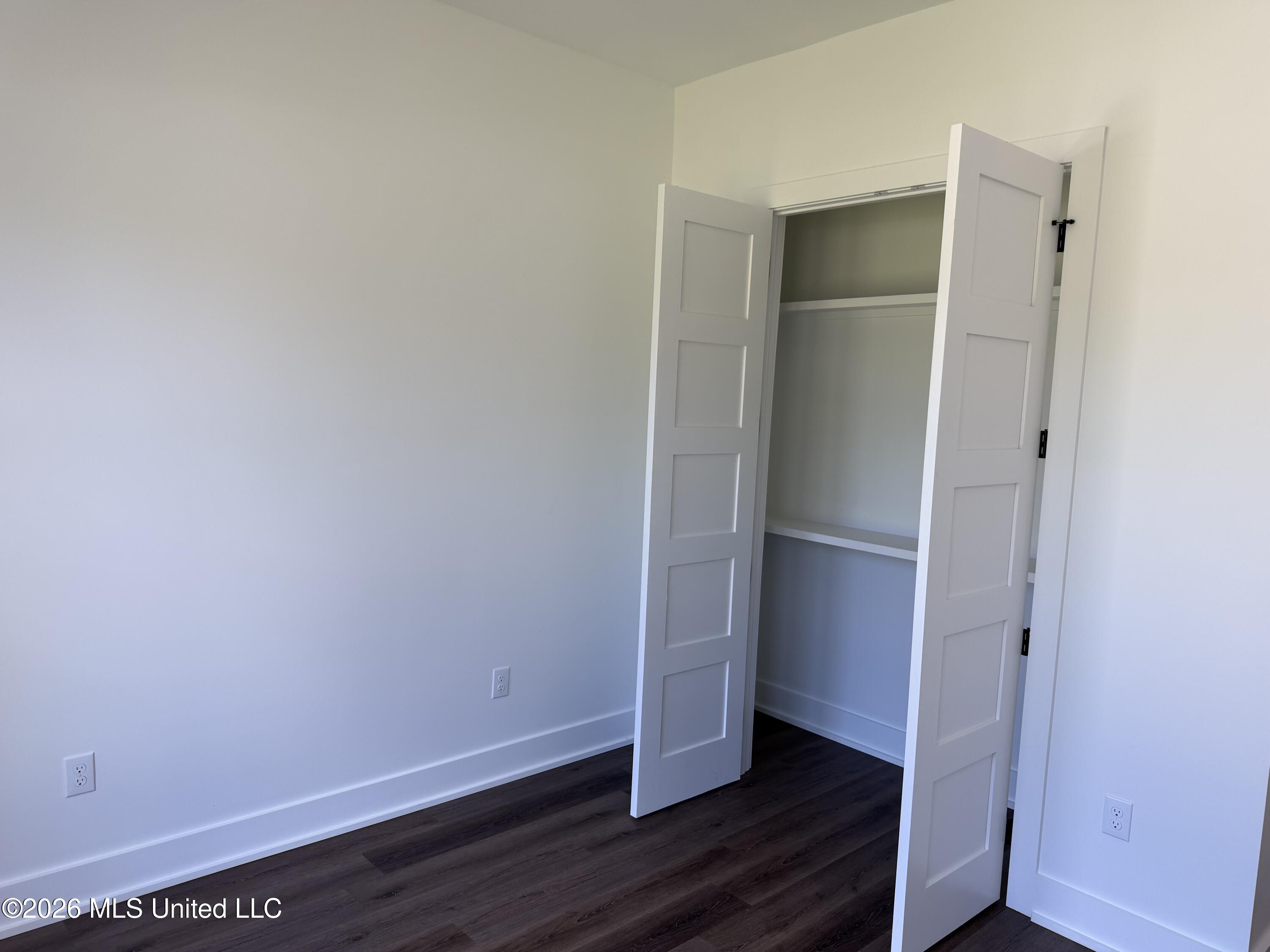 15204 Haven Cove Property Photo 12