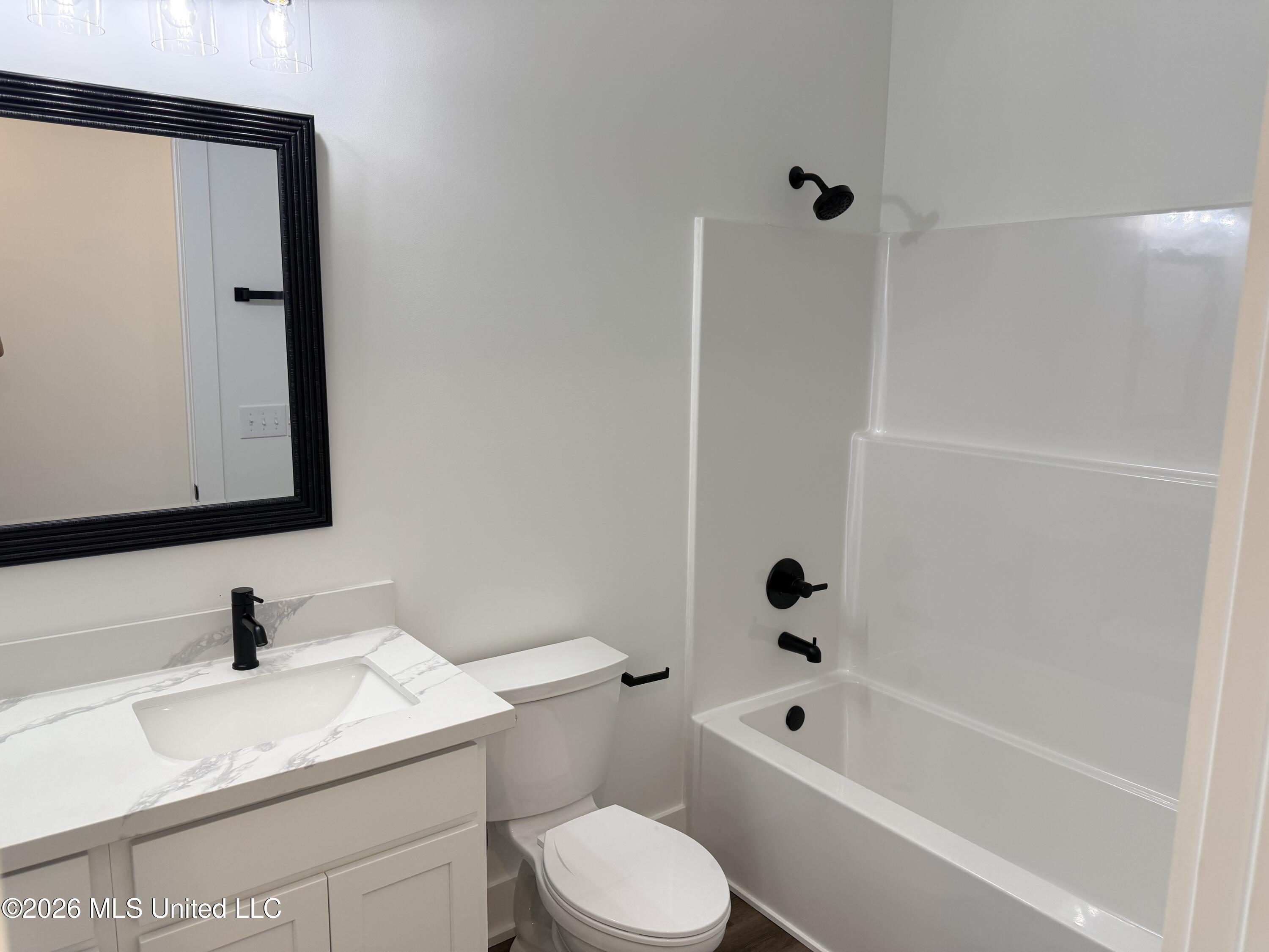 15204 Haven Cove Property Photo 13