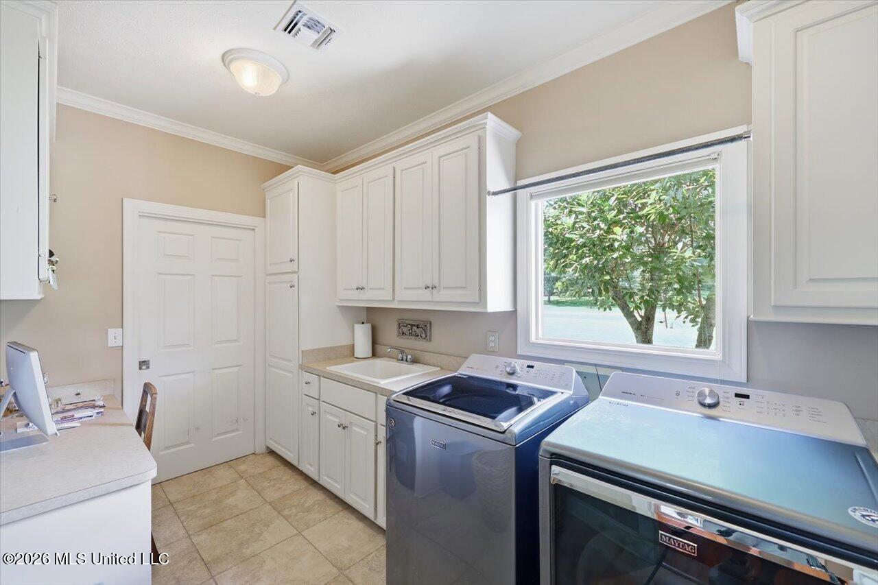 101 Lauren Lane Property Photo 35