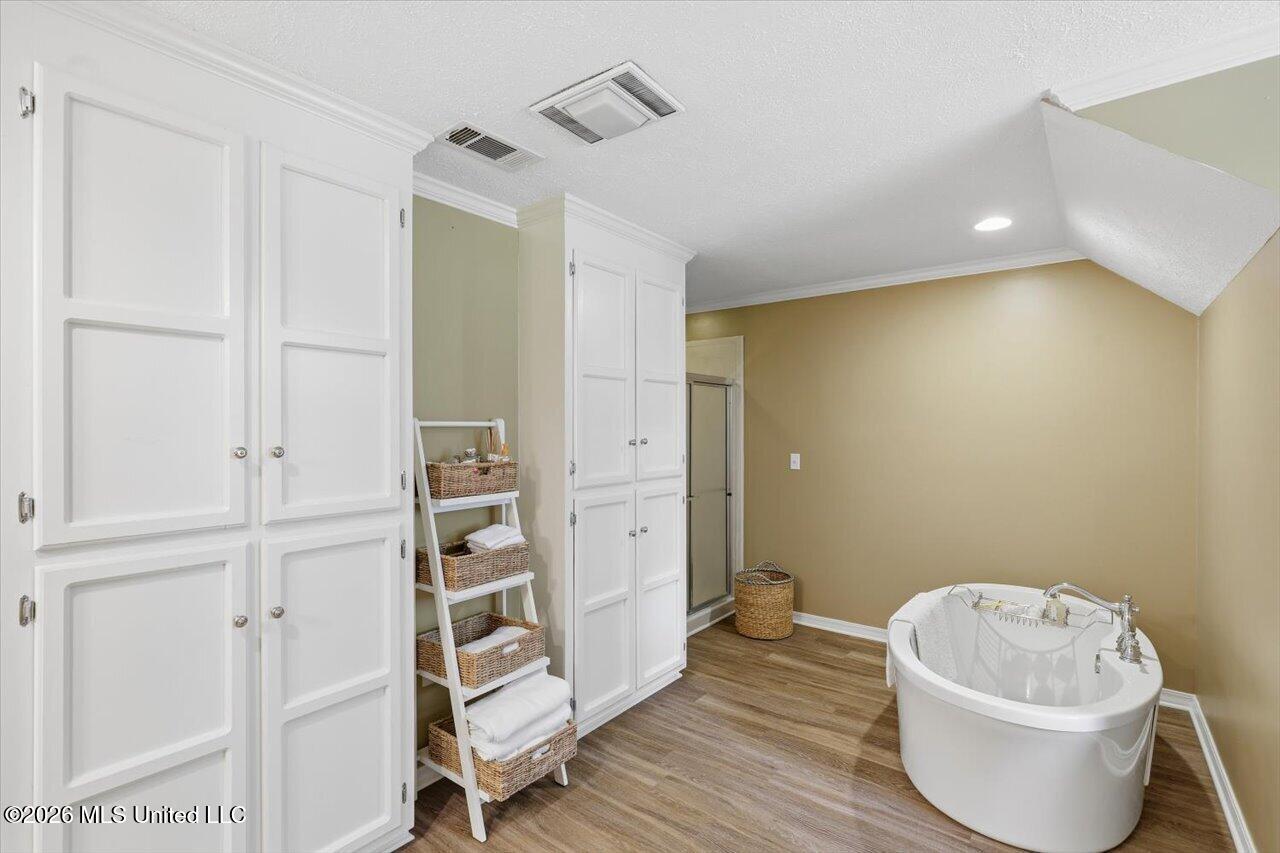 101 Lauren Lane Property Photo 42