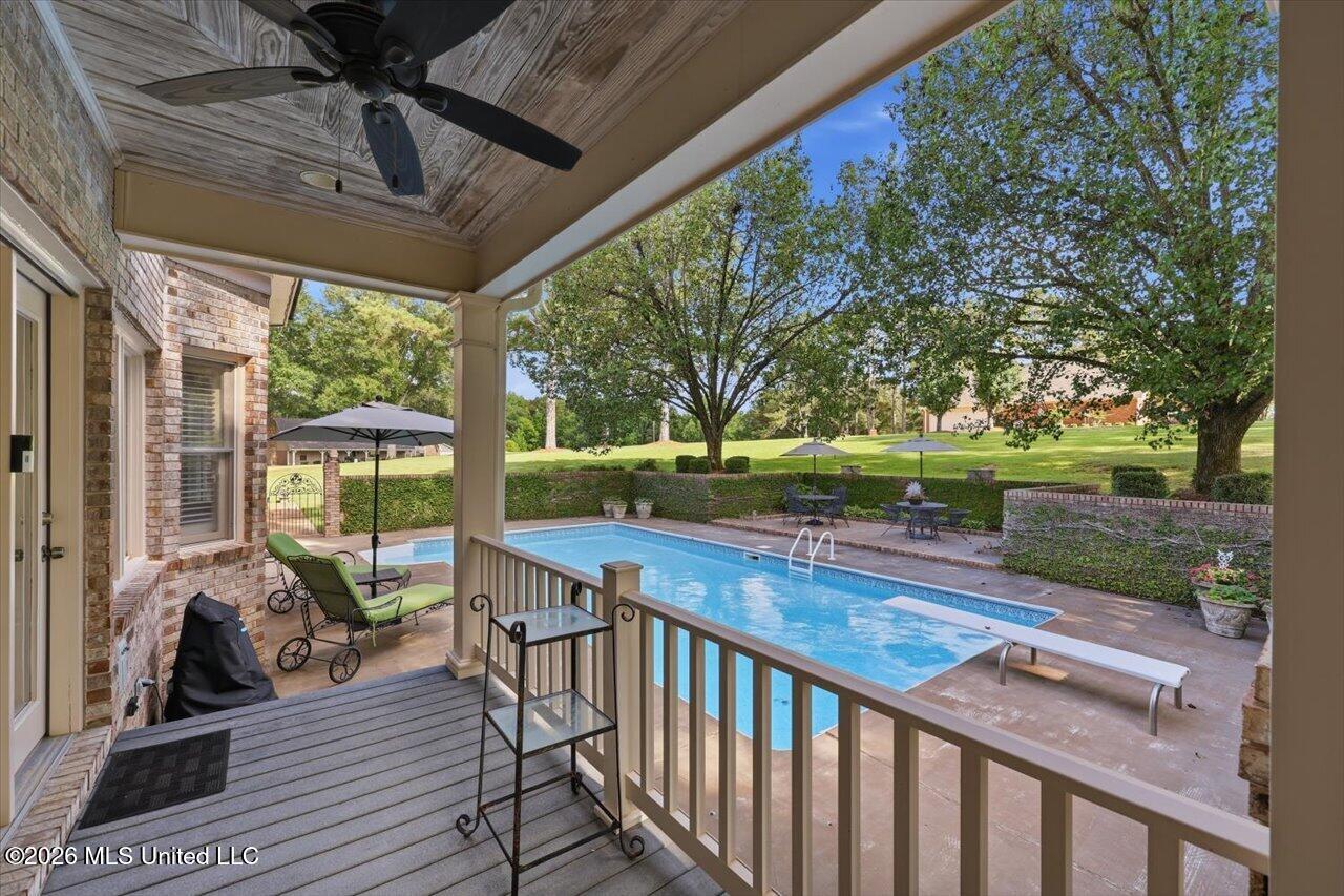 101 Lauren Lane Property Photo 56
