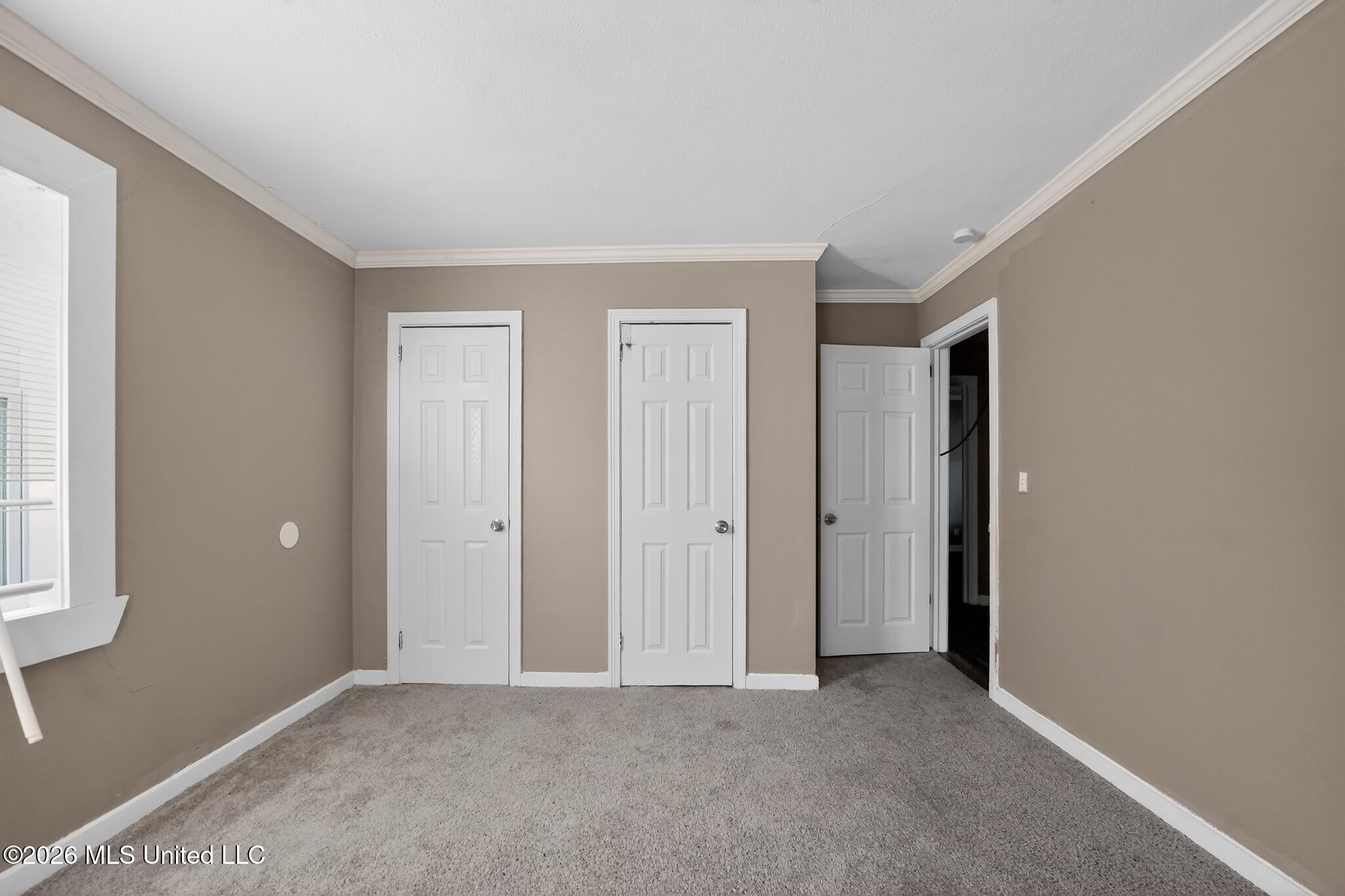 373 Fairhill Drive Property Photo 8