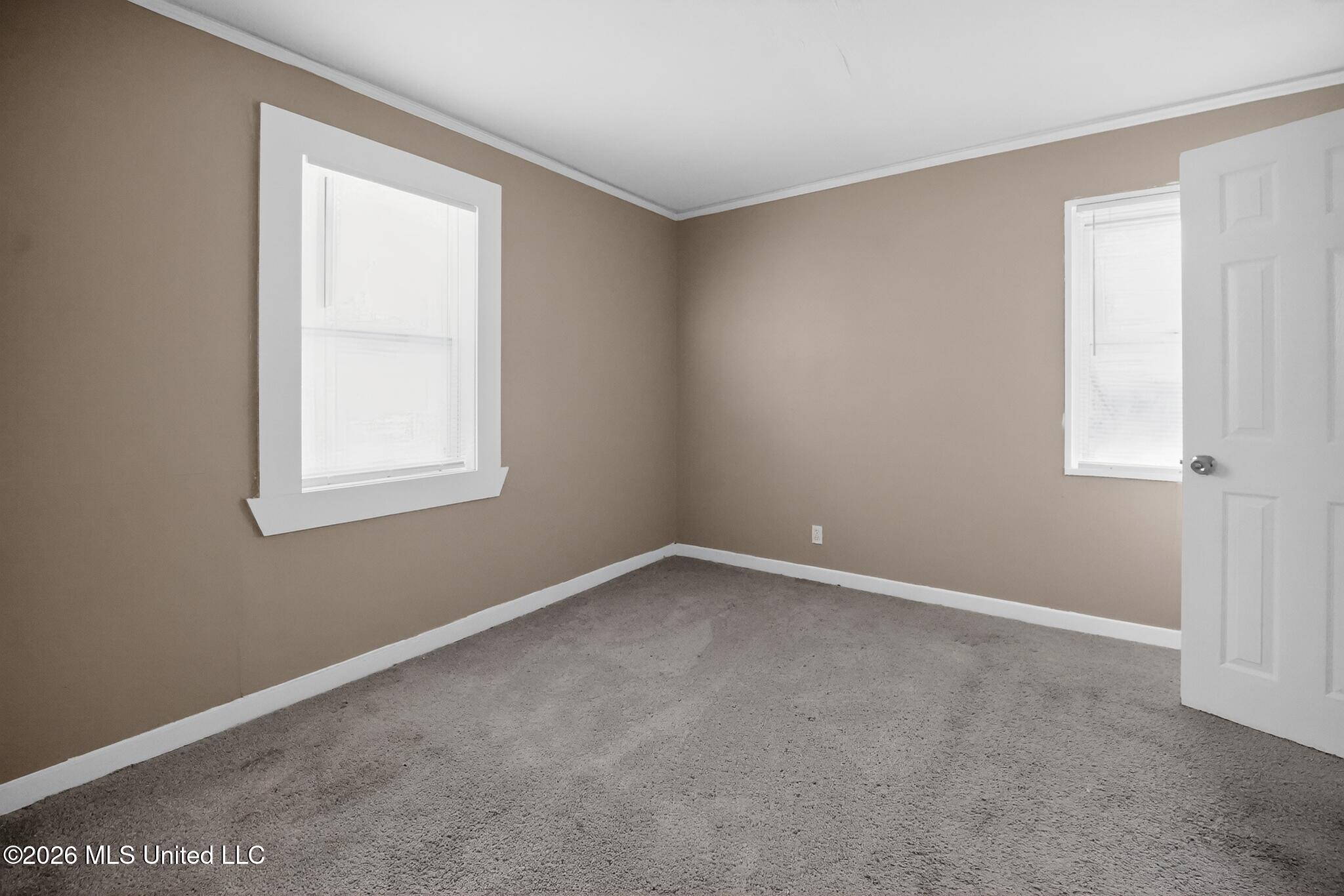 373 Fairhill Drive Property Photo 9
