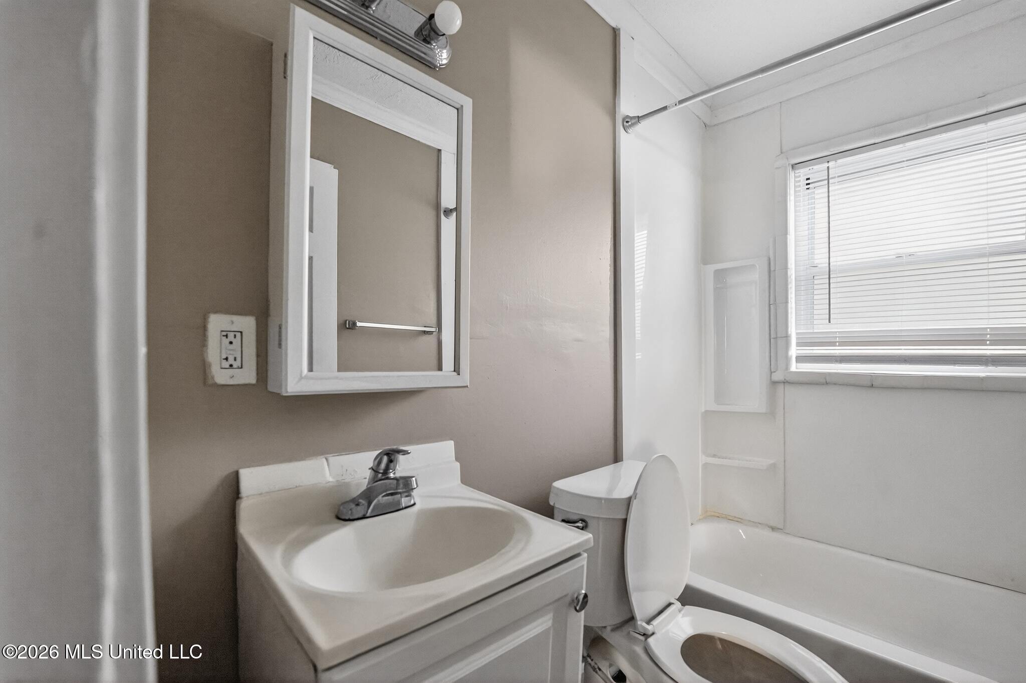 373 Fairhill Drive Property Photo 14