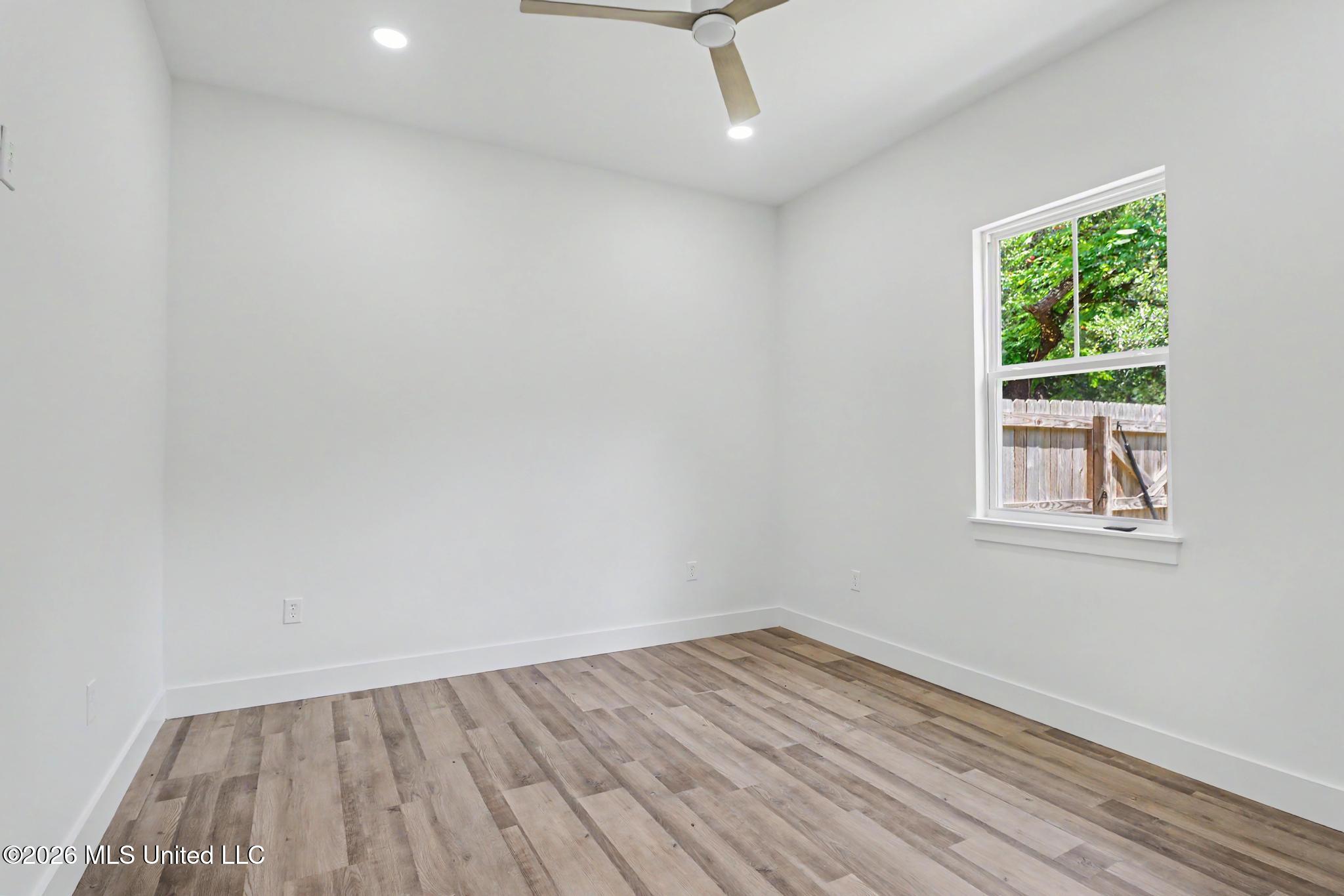 7510 Mahoney Drive Property Photo 13