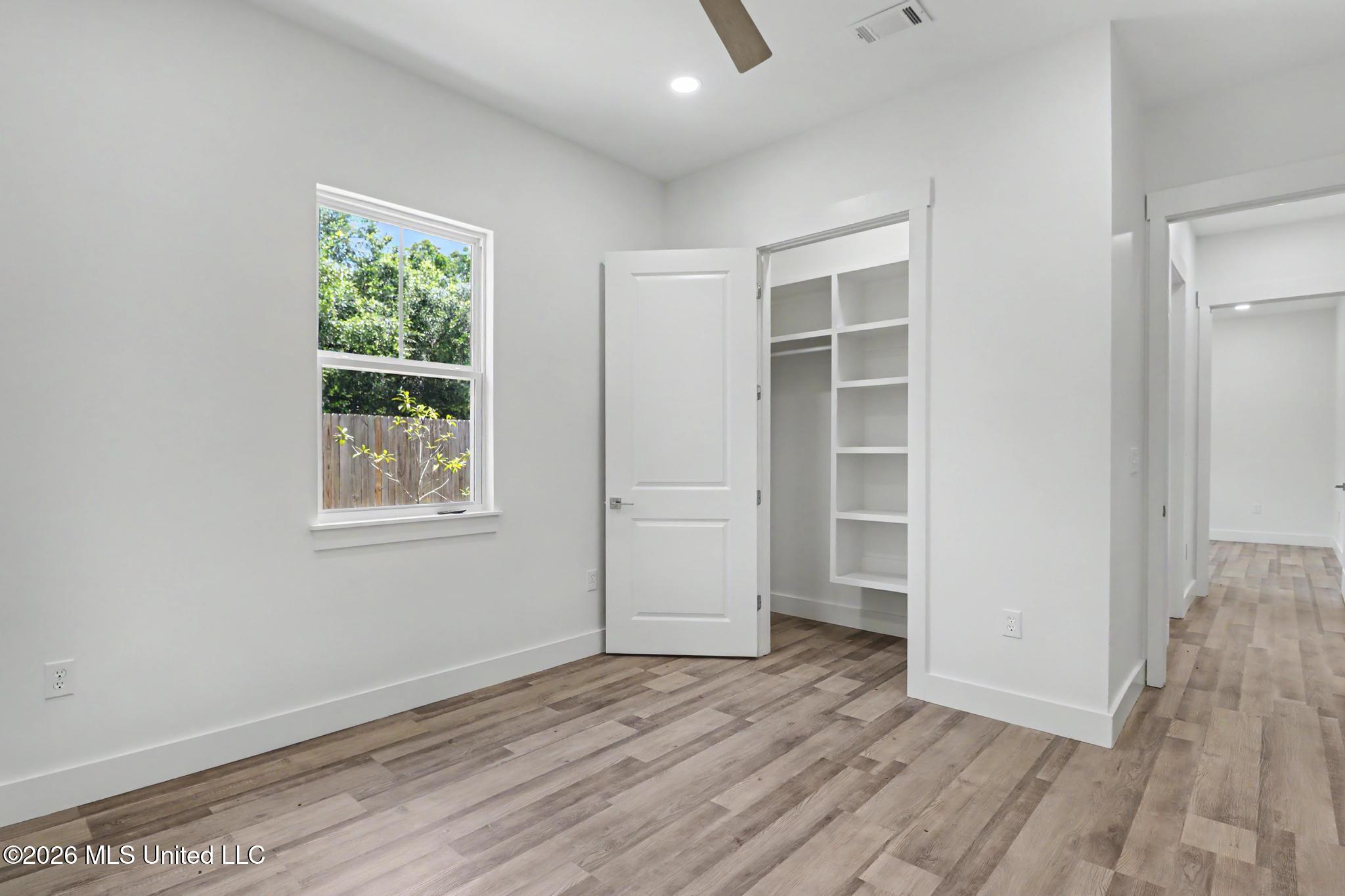 7510 Mahoney Drive Property Photo 14