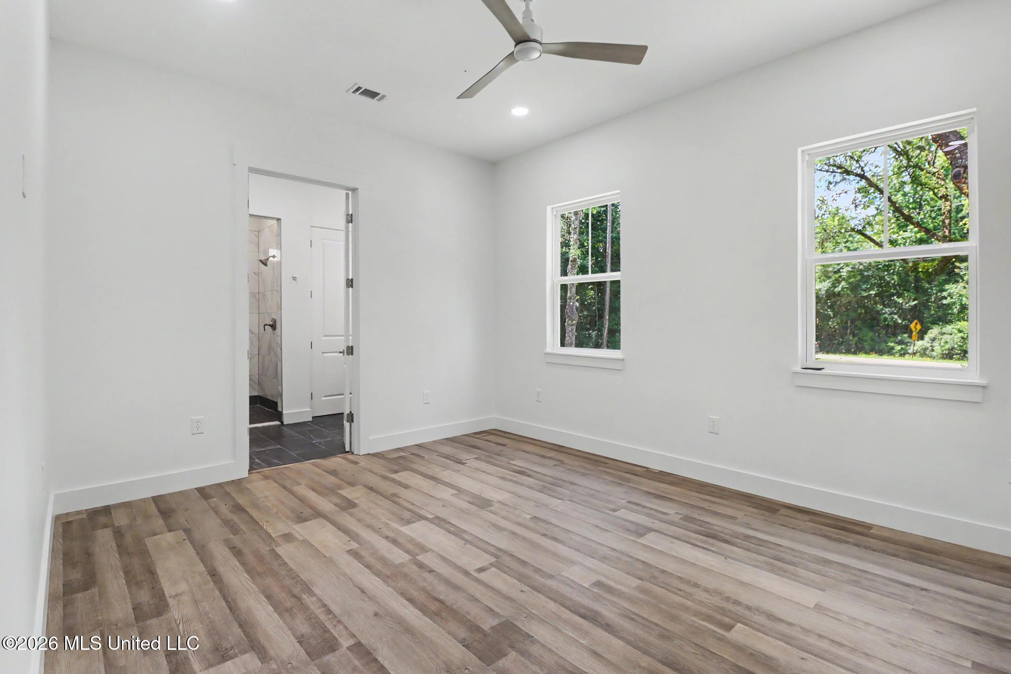 7510 Mahoney Drive Property Photo 19