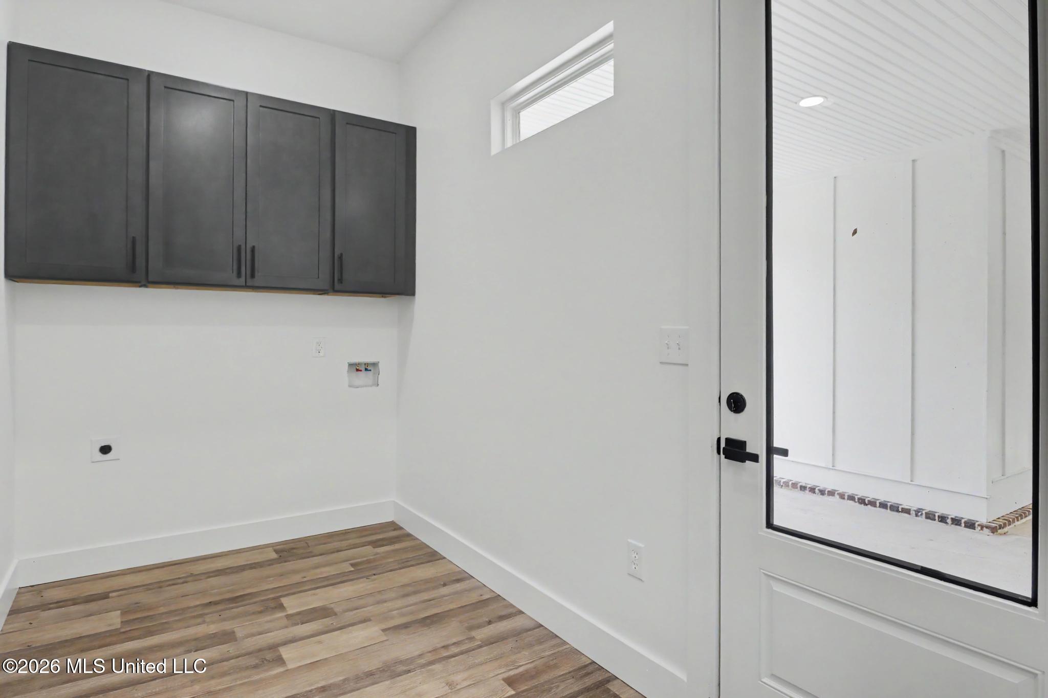 7510 Mahoney Drive Property Photo 24