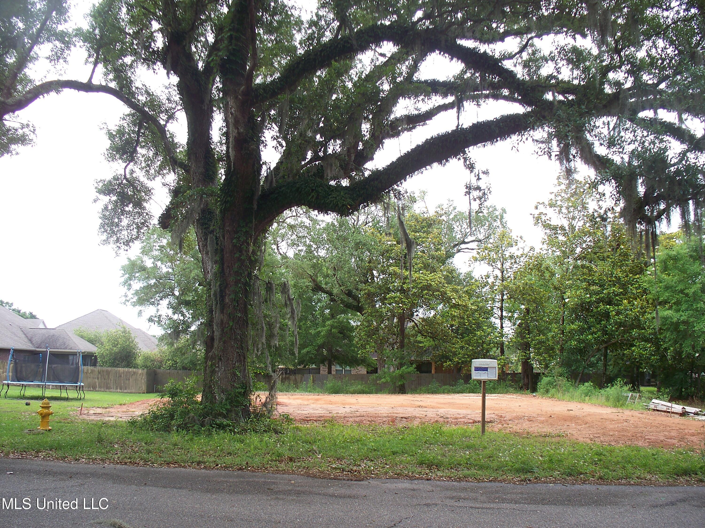 2157 Harmanson Vue Property Photo 1