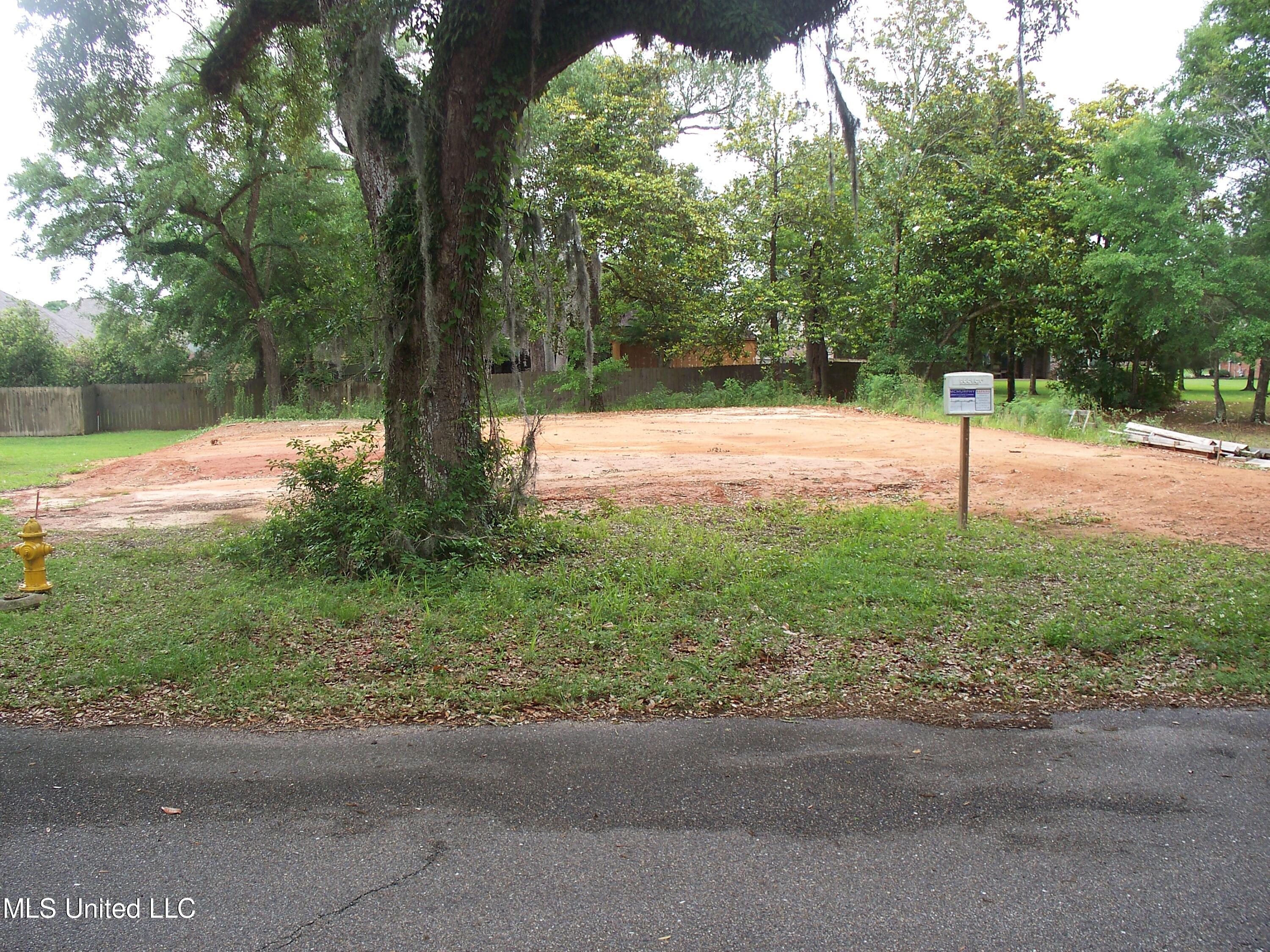 2157 Harmanson Vue Property Photo 2