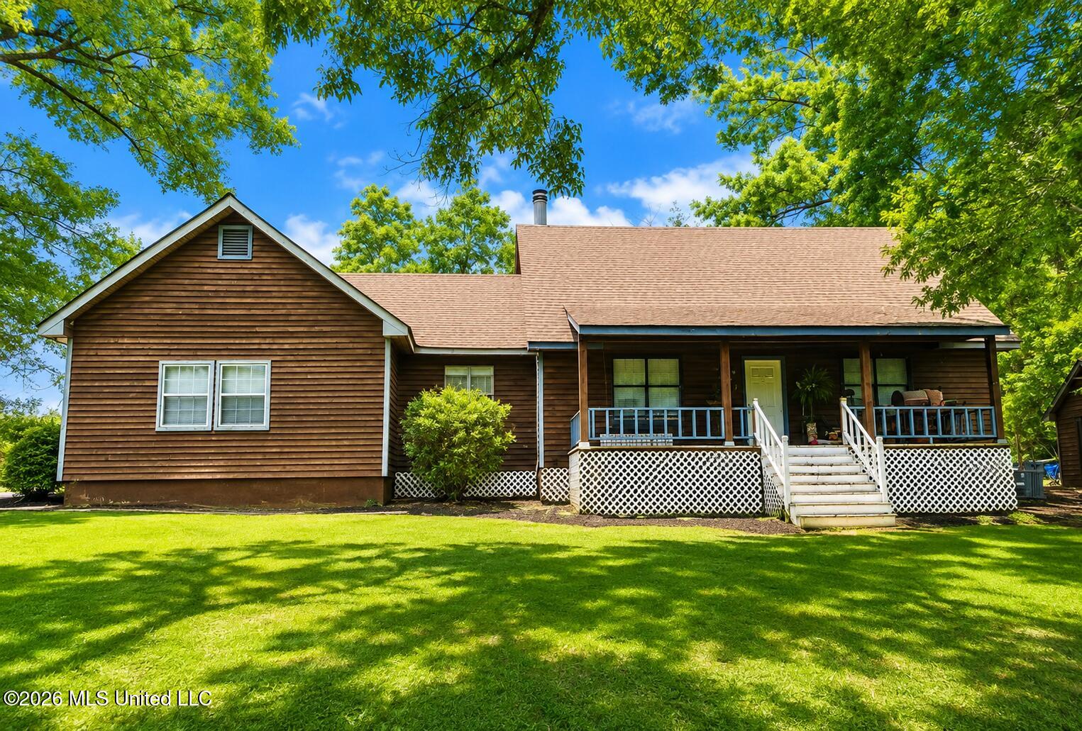 203 Edgewood Drive Property Photo 1