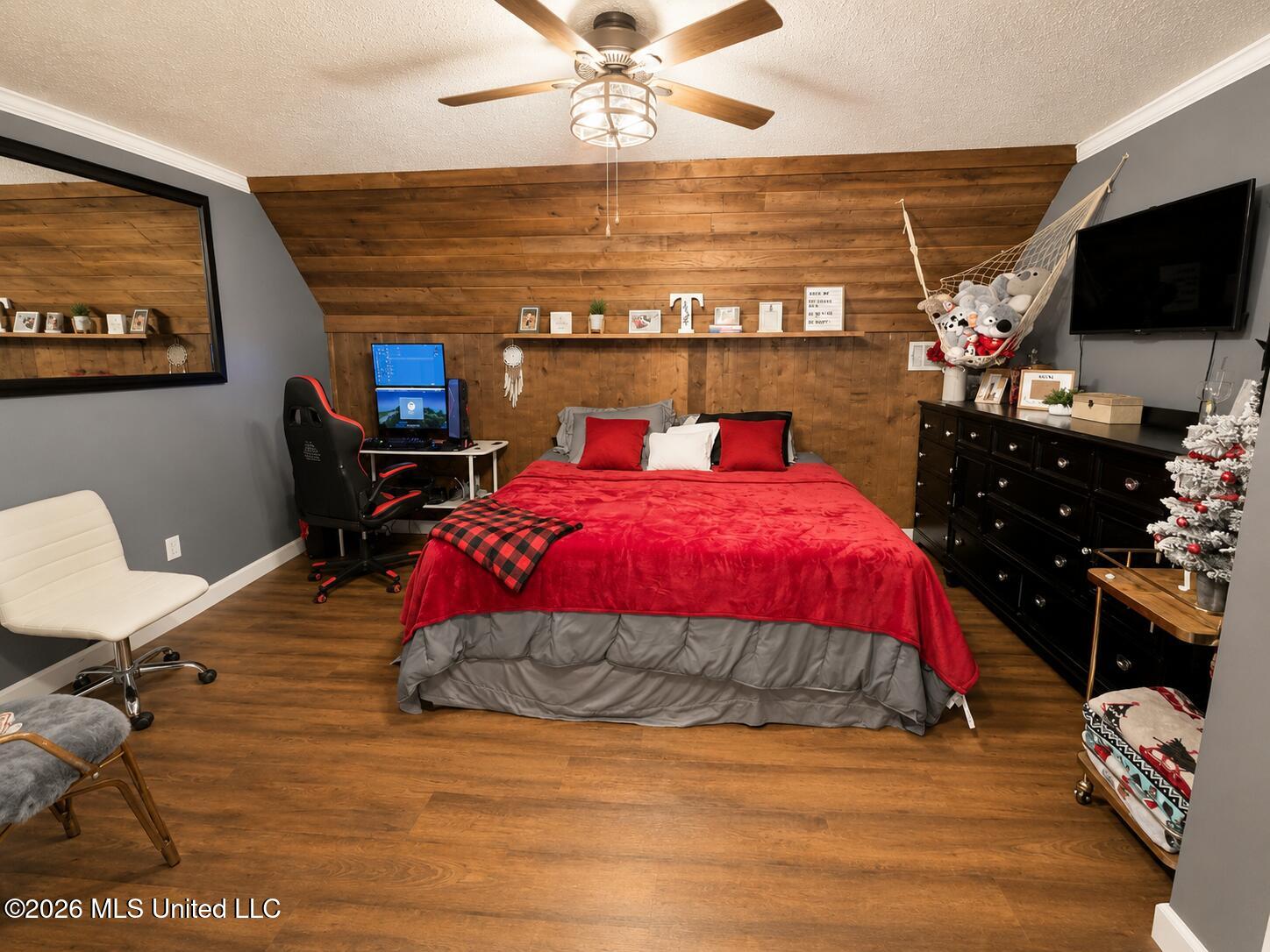 203 Edgewood Drive Property Photo 11