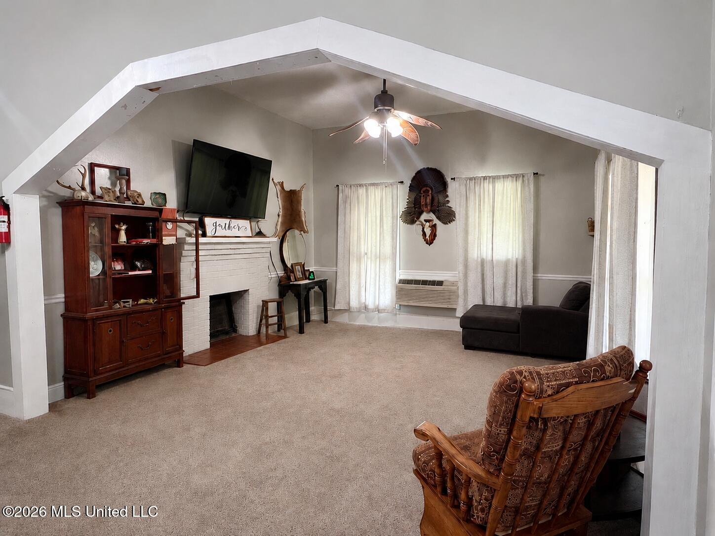 812 Watts Street Property Photo 2