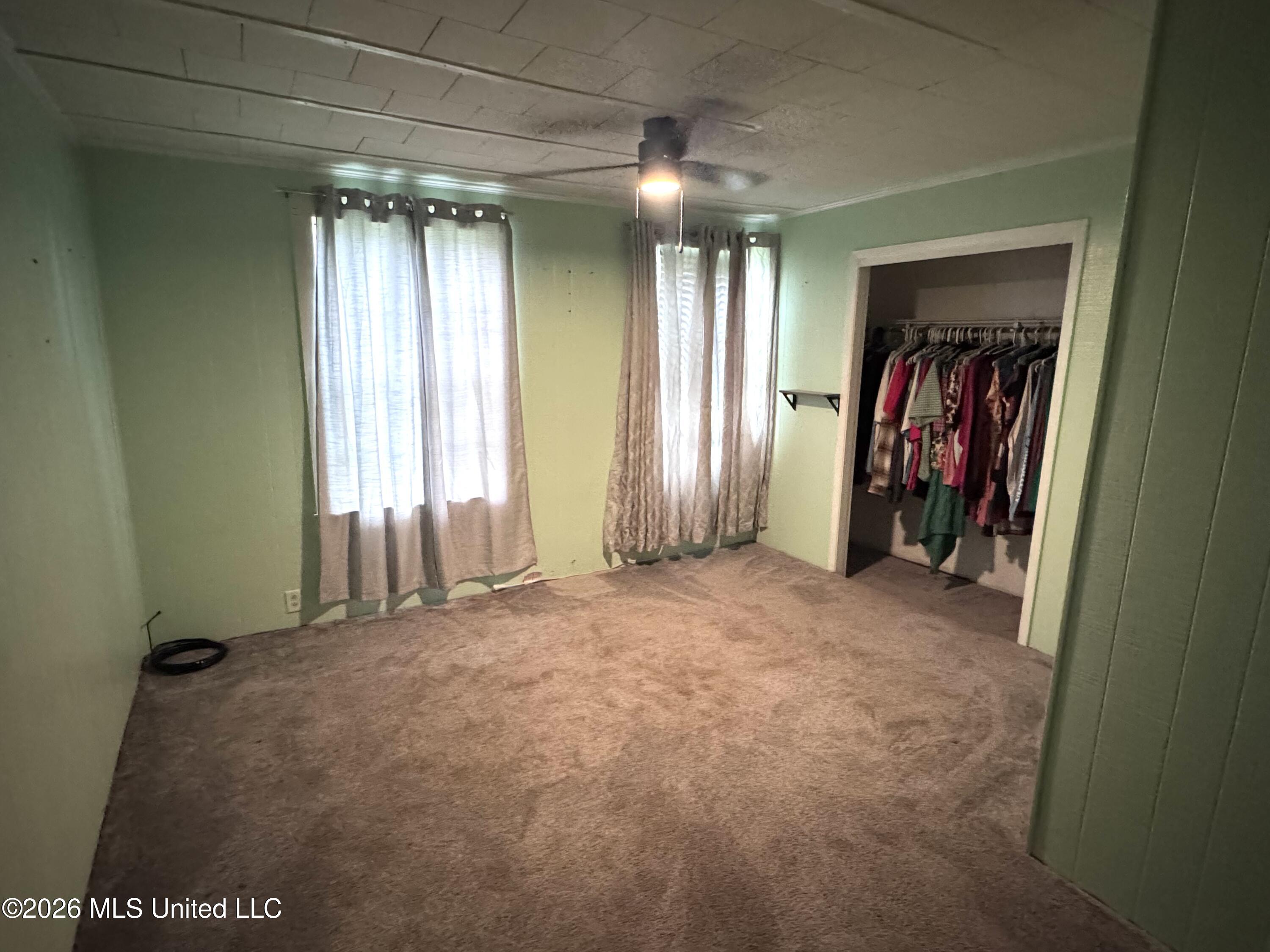 812 Watts Street Property Photo 6