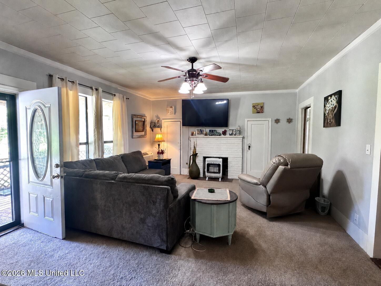812 Watts Street Property Photo 10