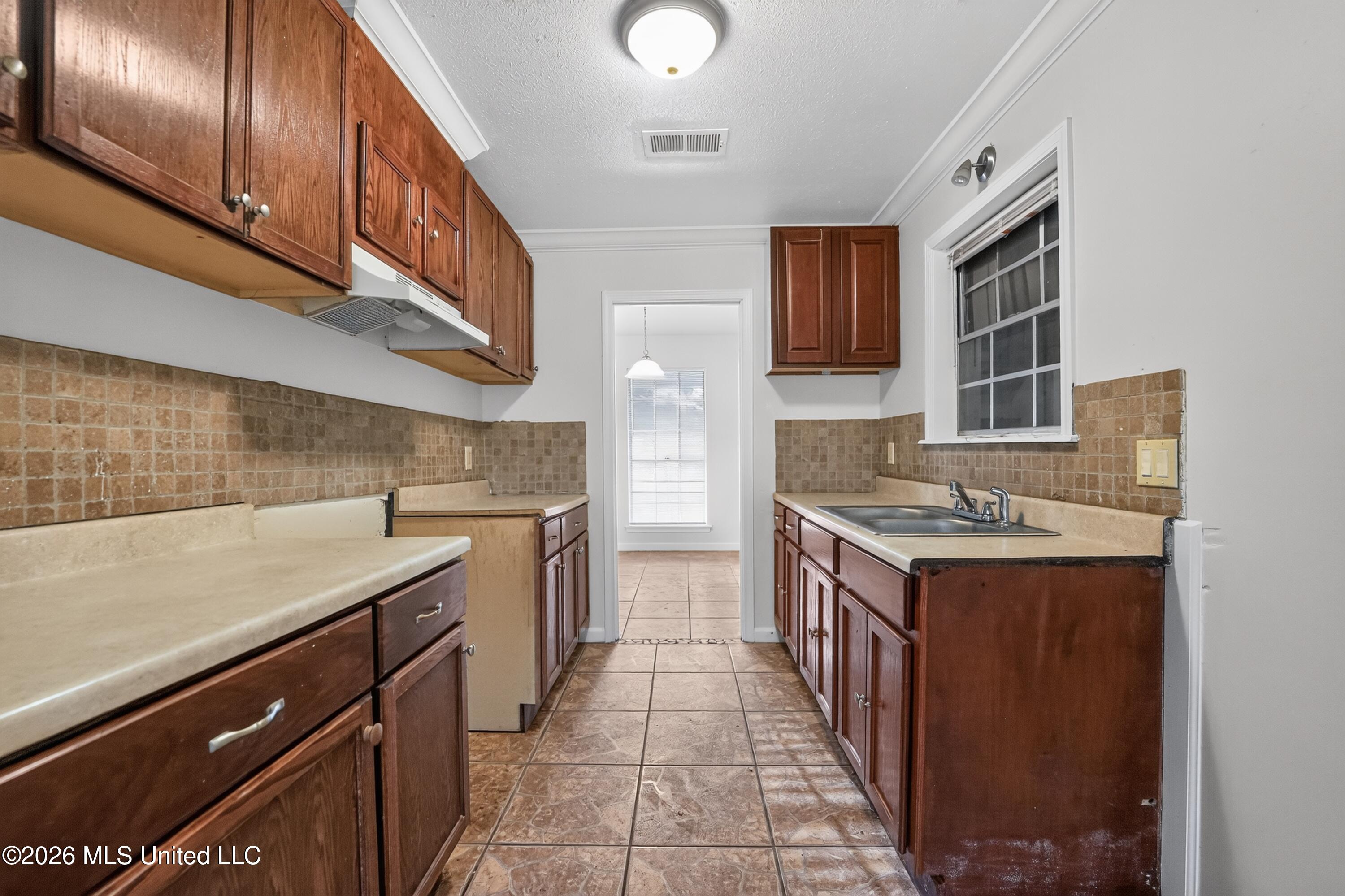 2377 Breckinridge Road Property Photo 15