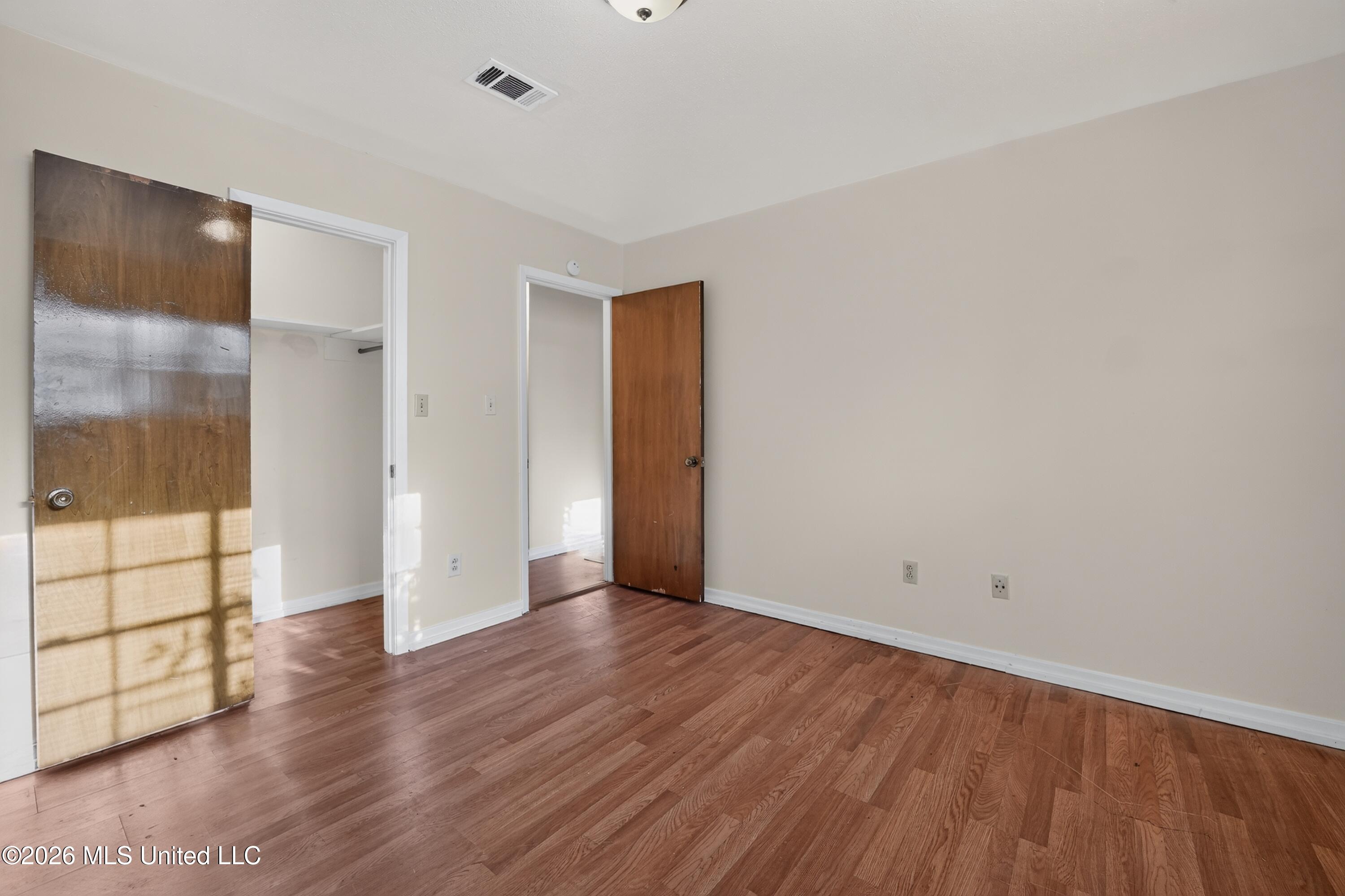 2377 Breckinridge Road Property Photo 32