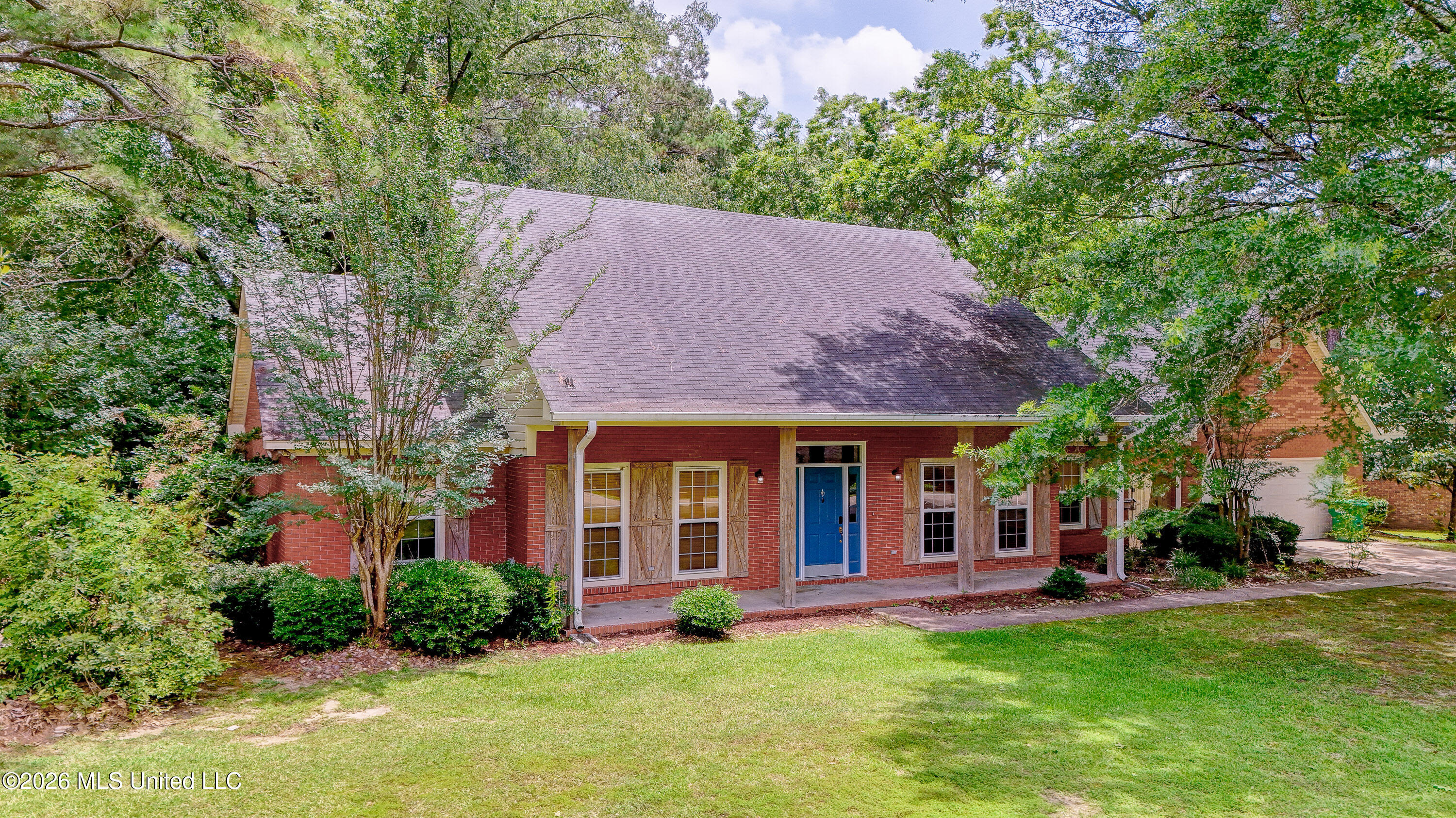 6003 Queens Point Property Photo 1