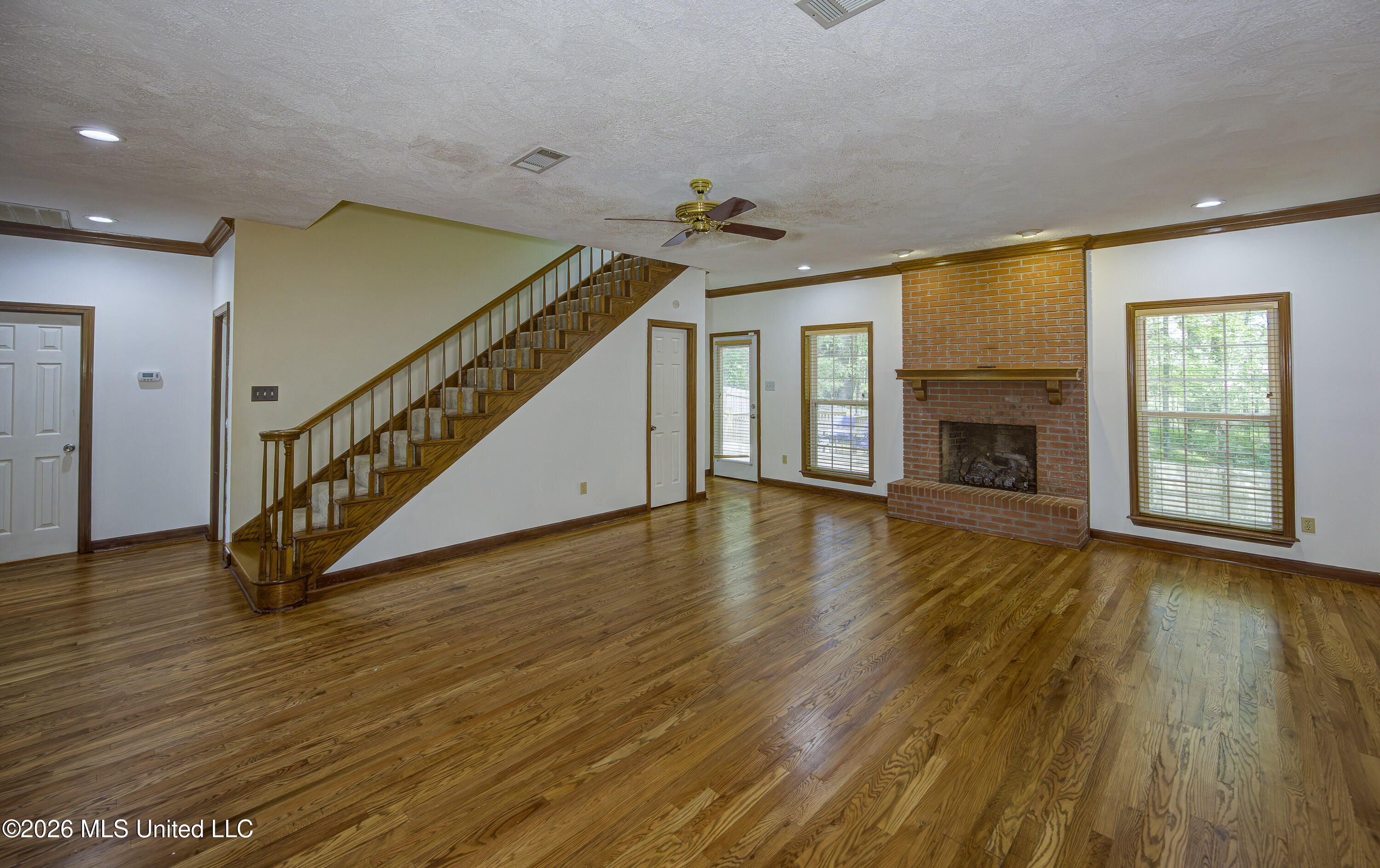 6003 Queens Point Property Photo 8
