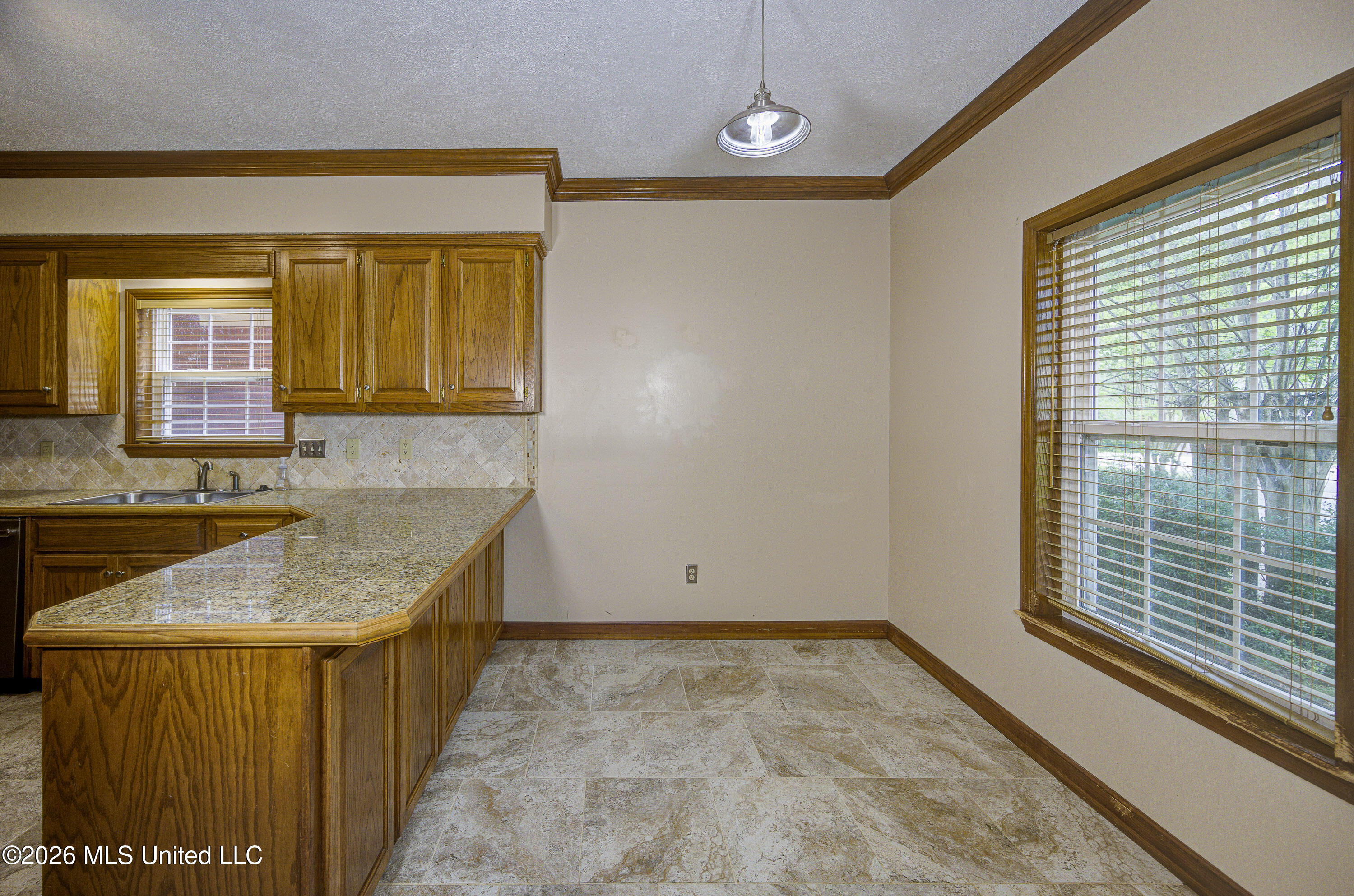 6003 Queens Point Property Photo 16