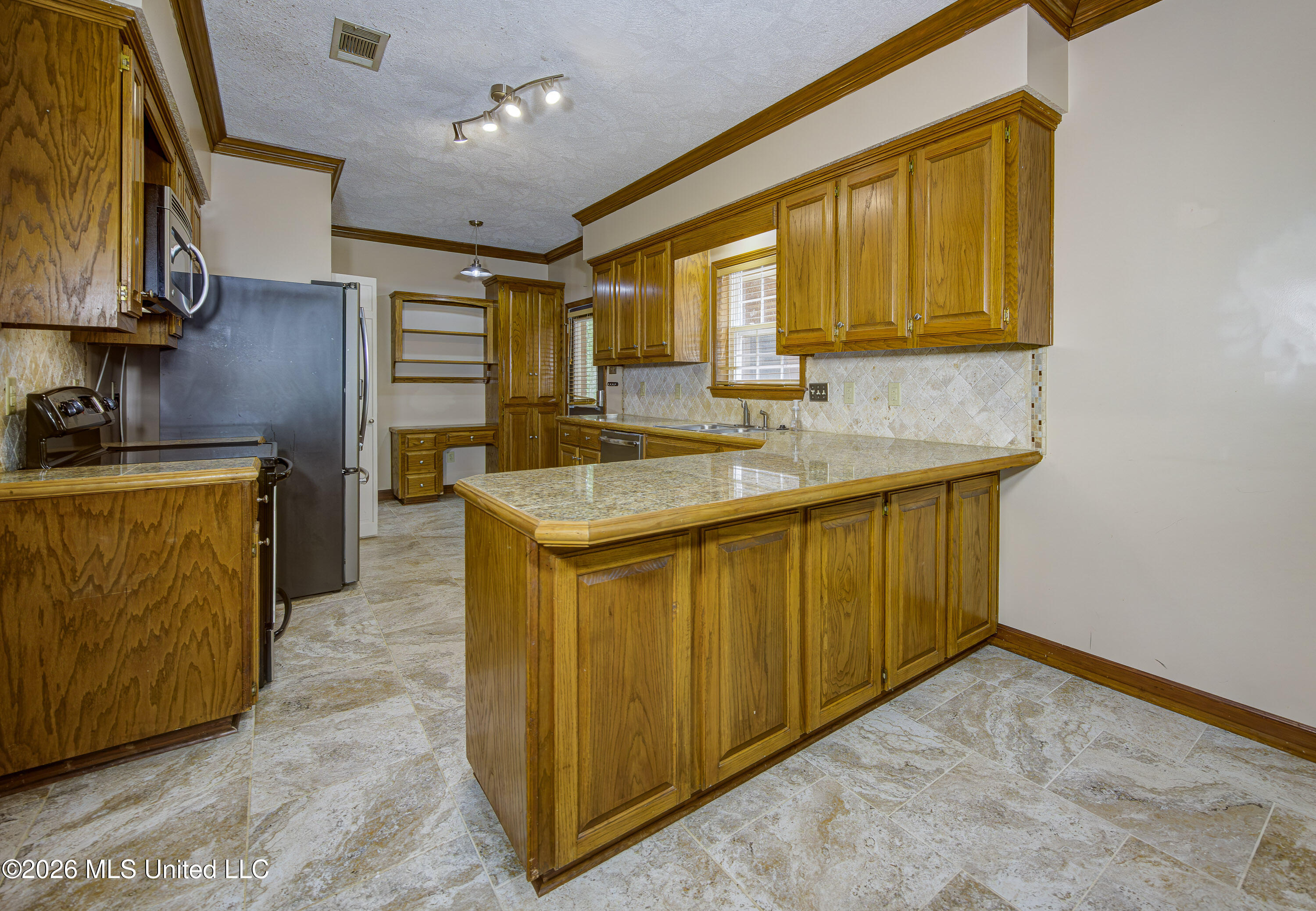 6003 Queens Point Property Photo 18