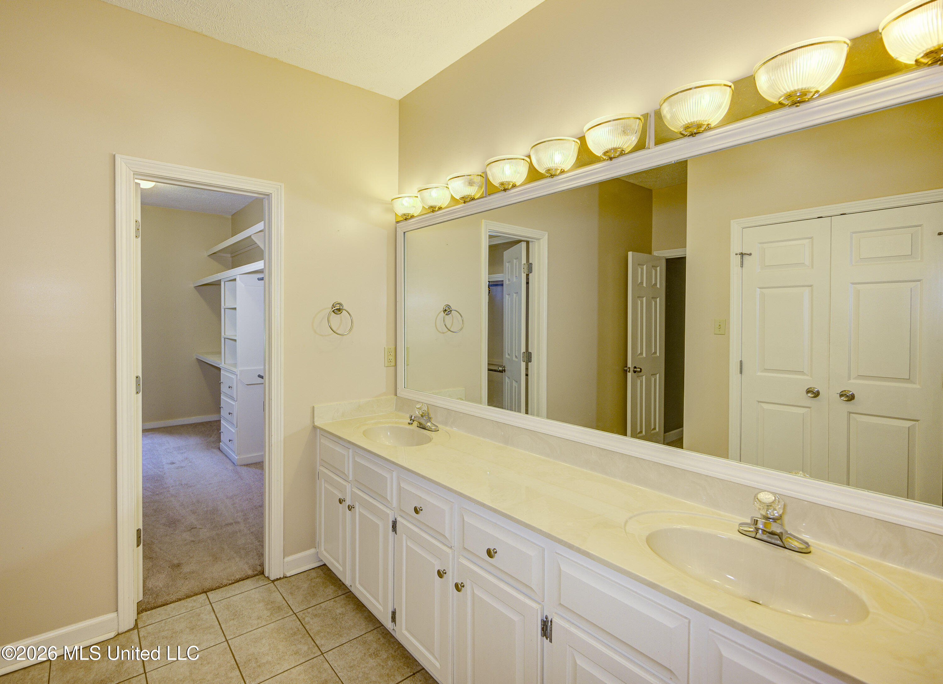 6003 Queens Point Property Photo 24