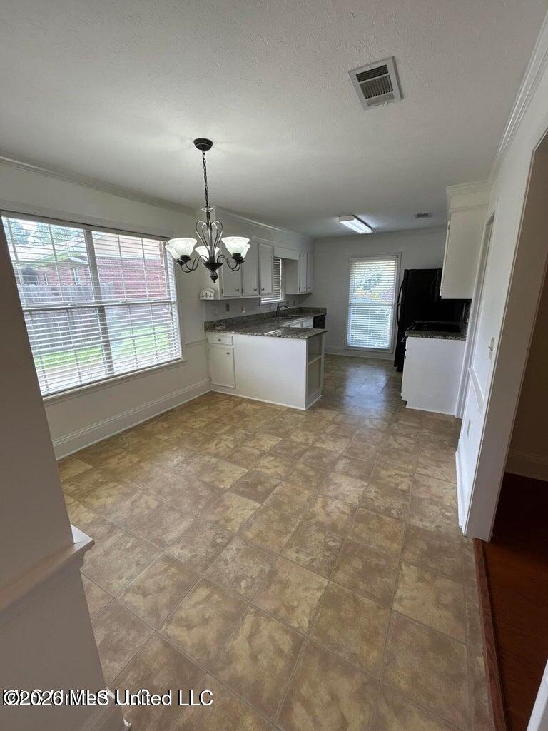 204 Foxwood Cove Property Photo 4