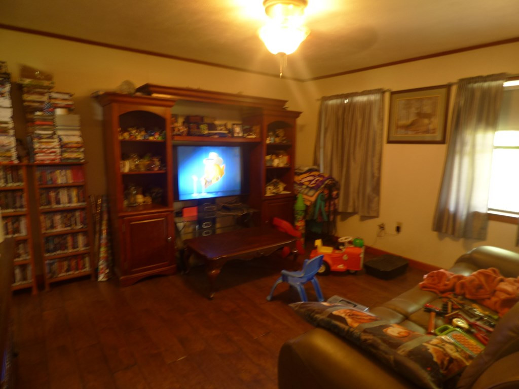 1009 Bell Haven Road Property Photo 3