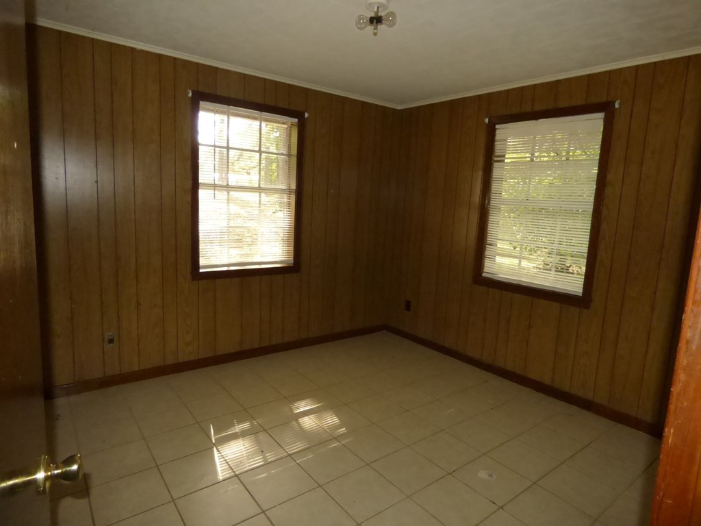 2162 Richard Road Property Photo 5