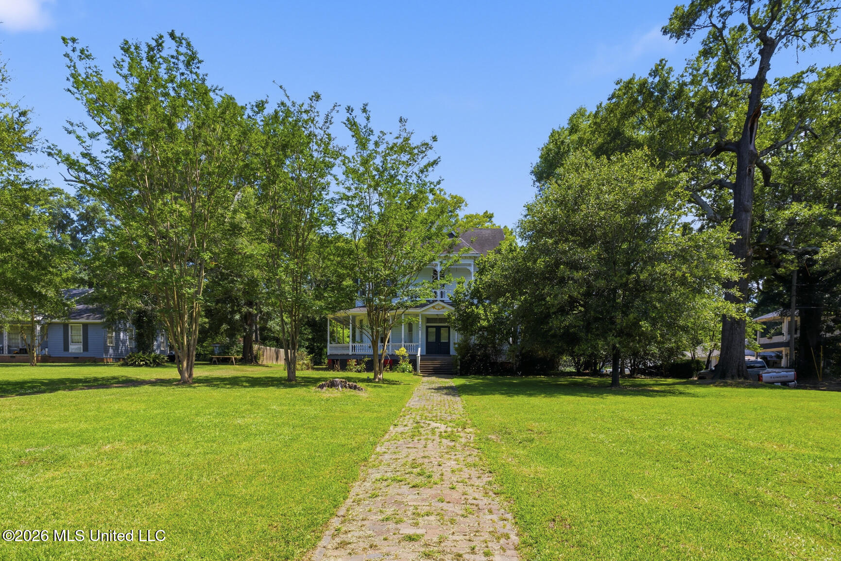 140 E Semmes Street Property Photo 2