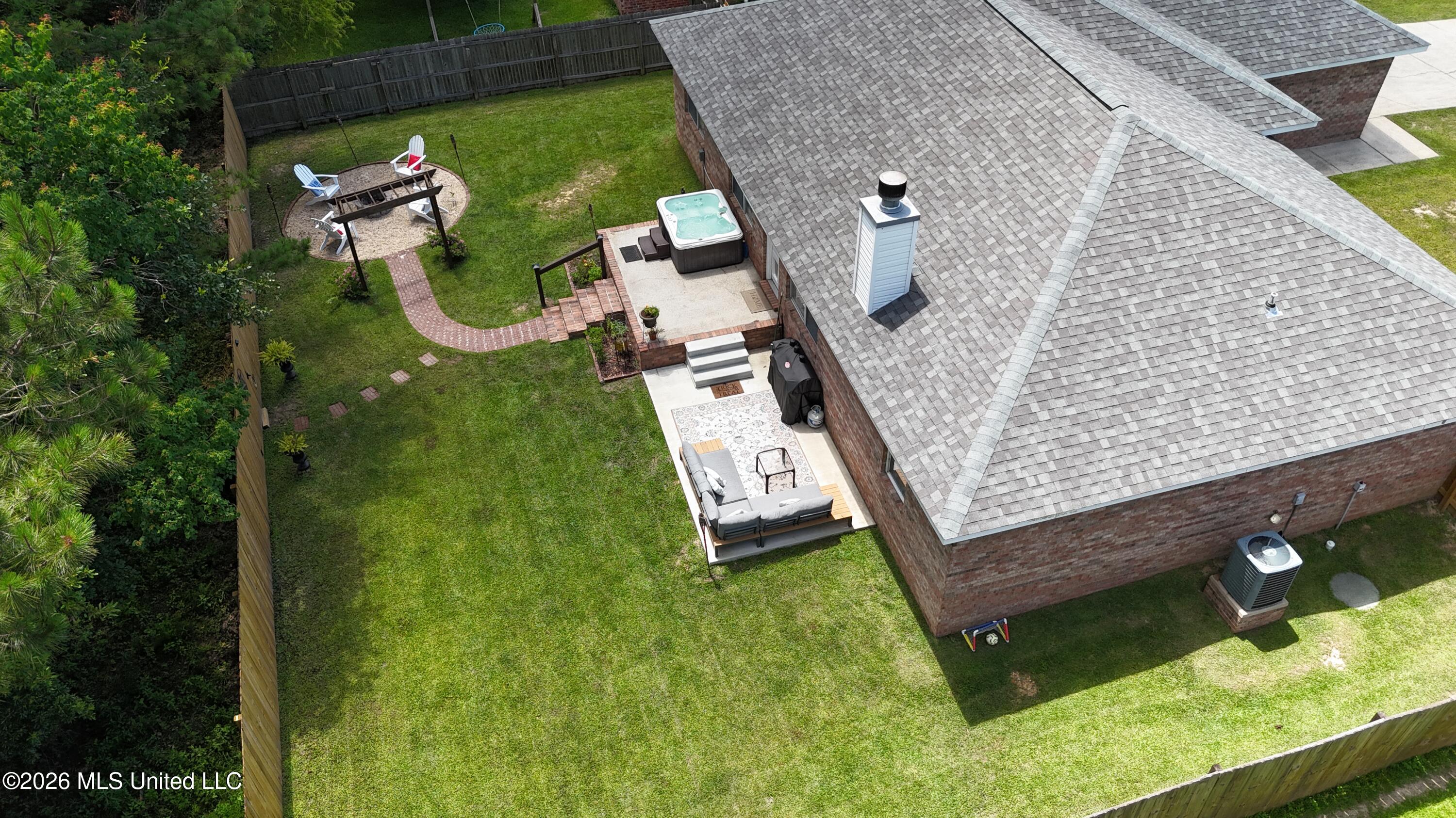 13966 Maddie Circle Property Photo 4