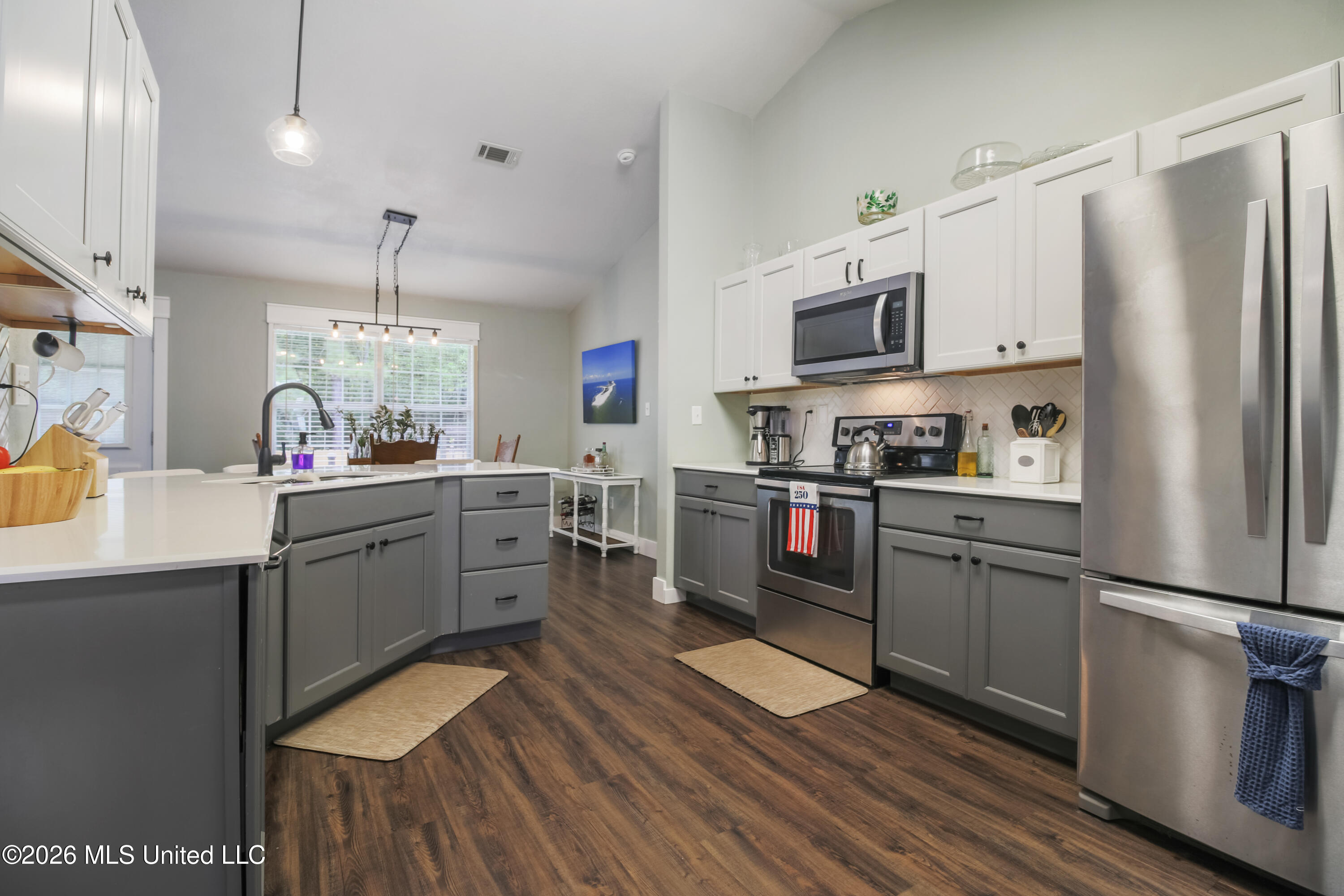 13966 Maddie Circle Property Photo 5