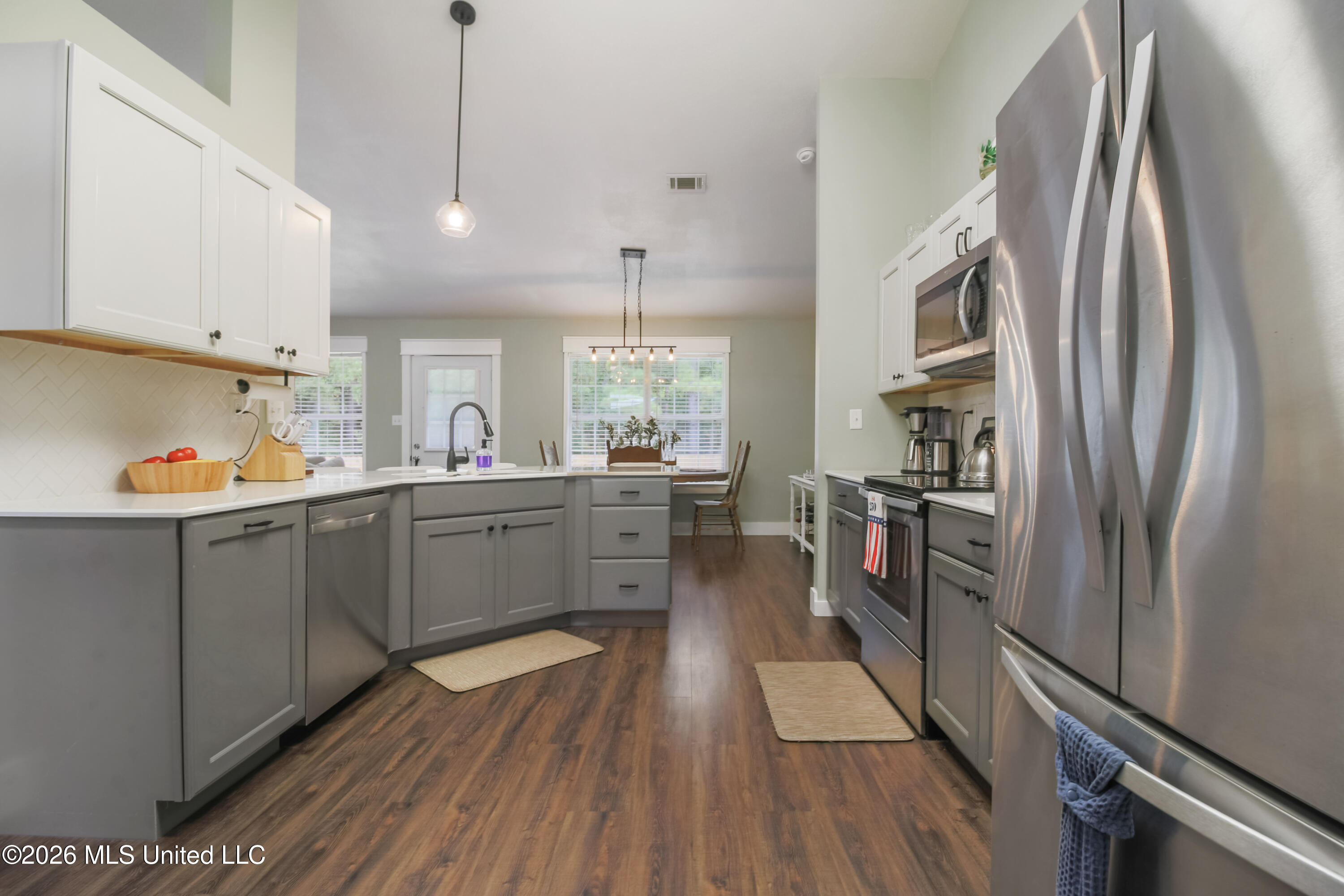 13966 Maddie Circle Property Photo 6