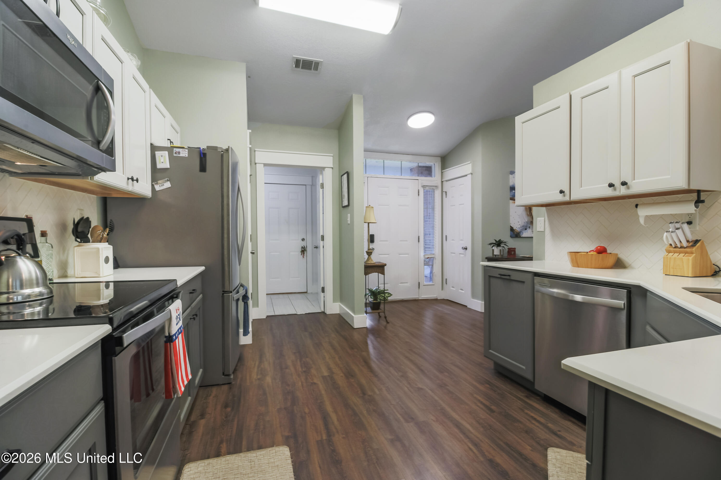13966 Maddie Circle Property Photo 7
