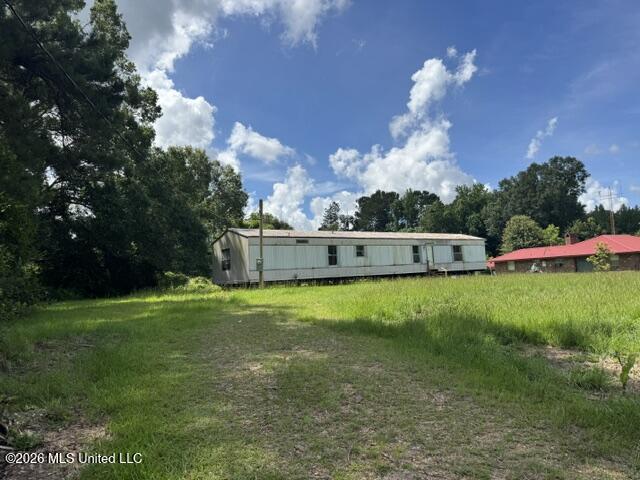 915 S Gordon Street Property Photo 2
