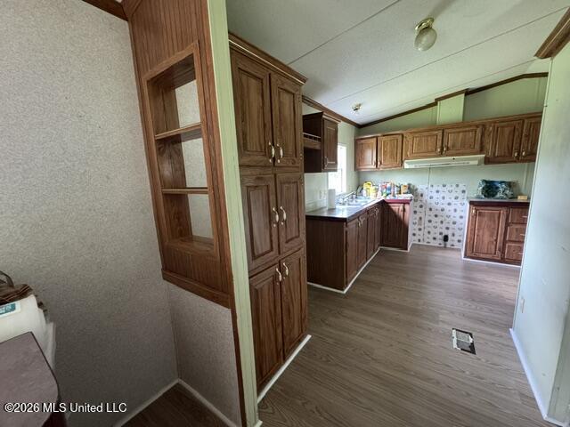 915 S Gordon Street Property Photo 10