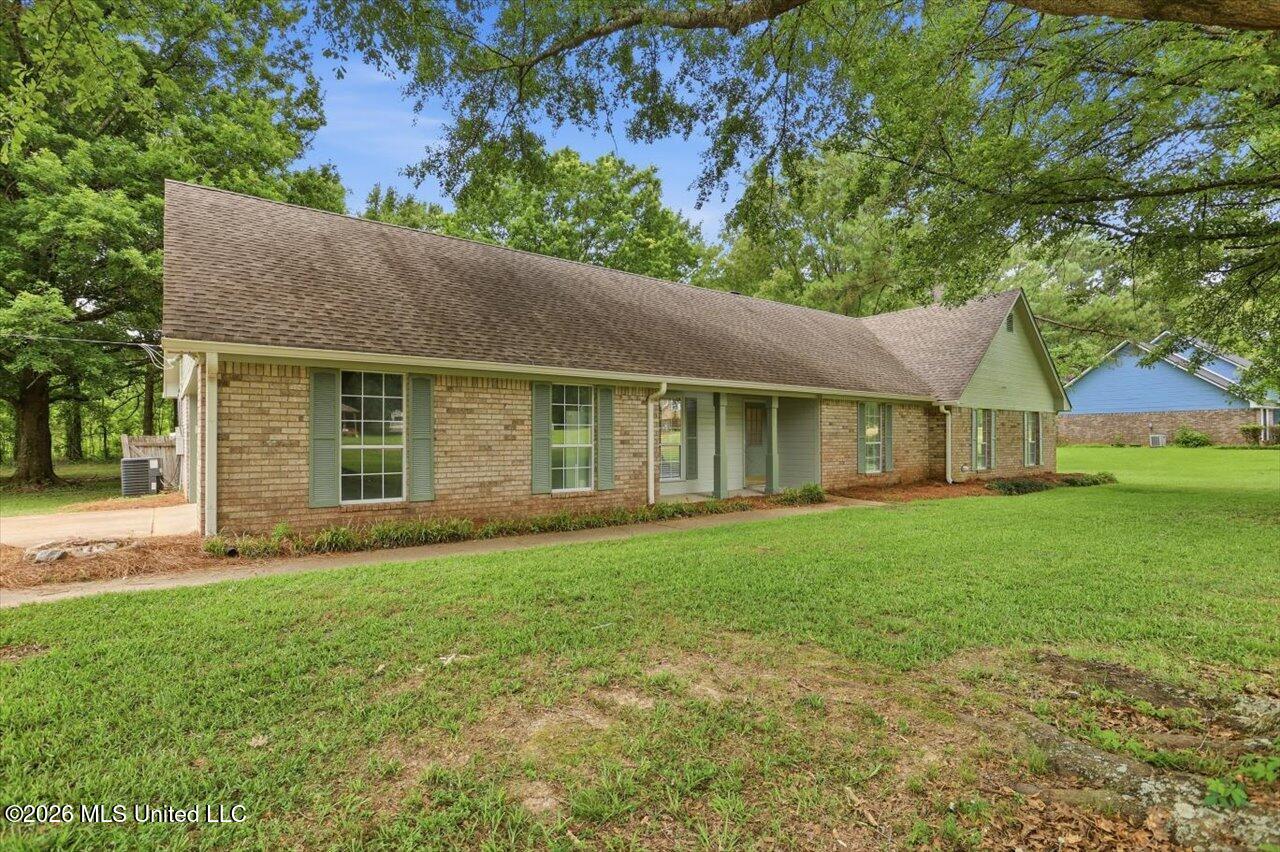 119 Falcon Ridge Drive Property Photo 4