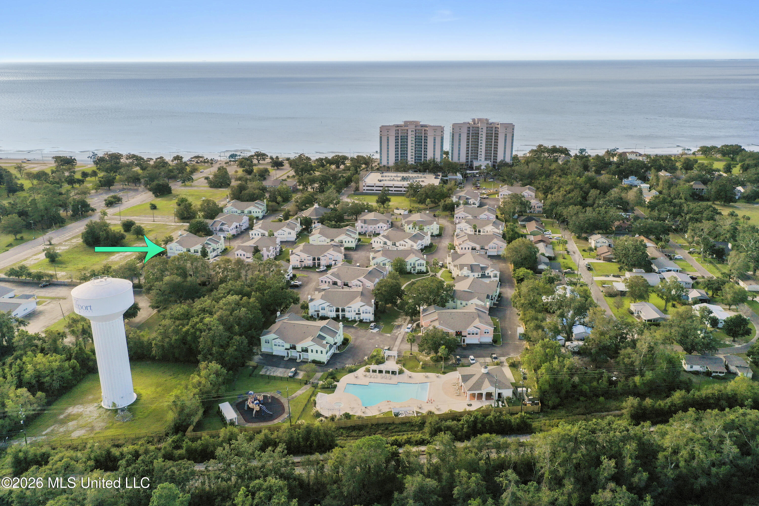 2252 Beach Drive Property Photo 2