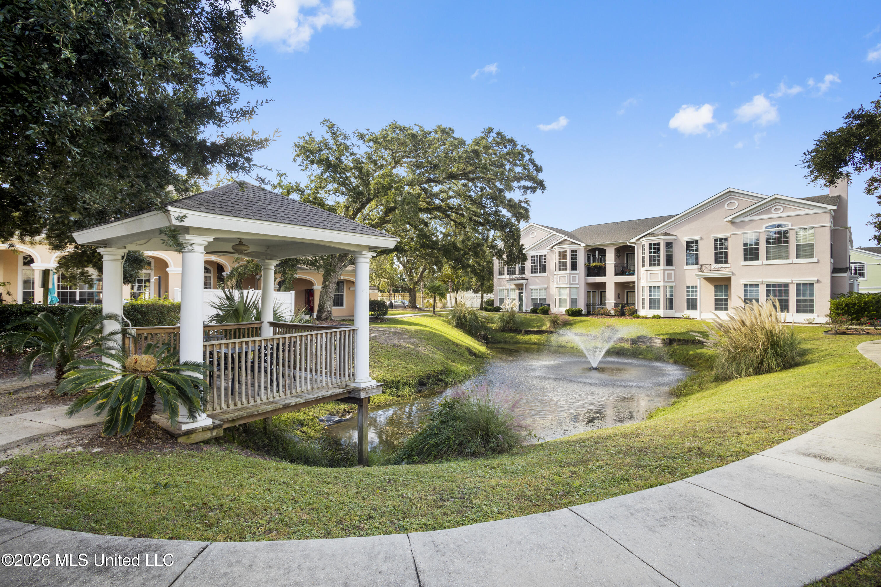 2252 Beach Drive Property Photo 39