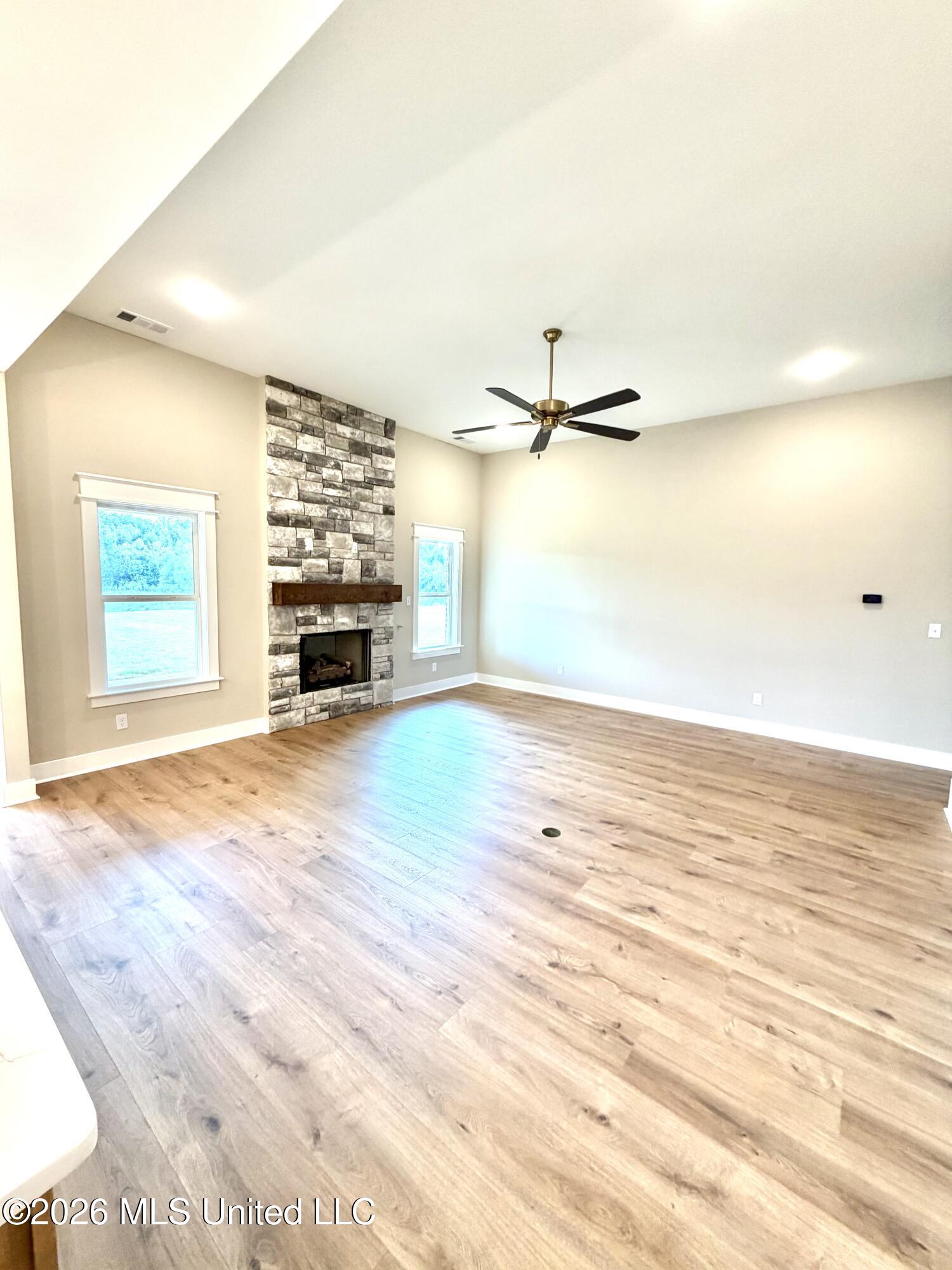 4365 Edison Drive Property Photo 5