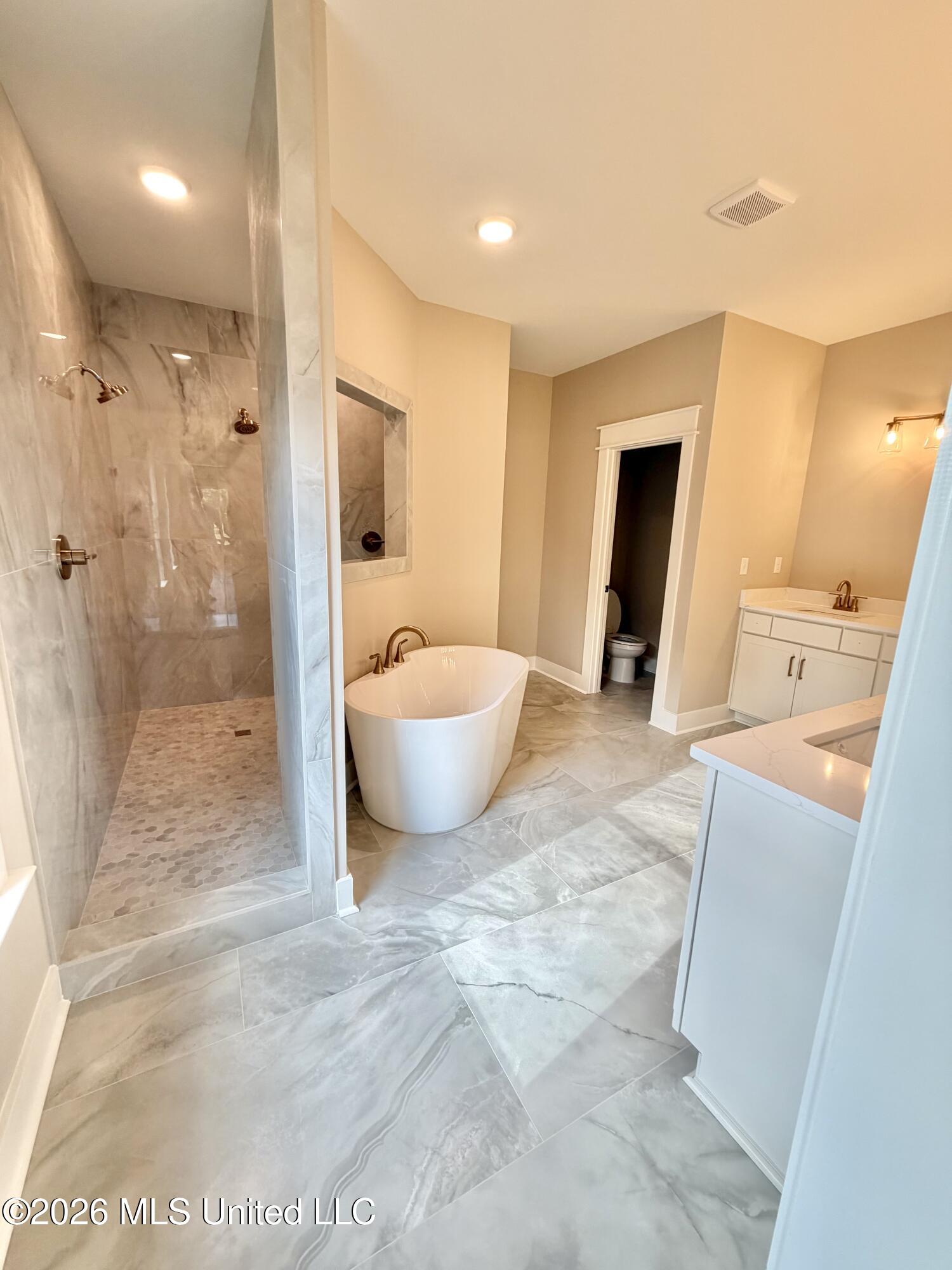 4365 Edison Drive Property Photo 11