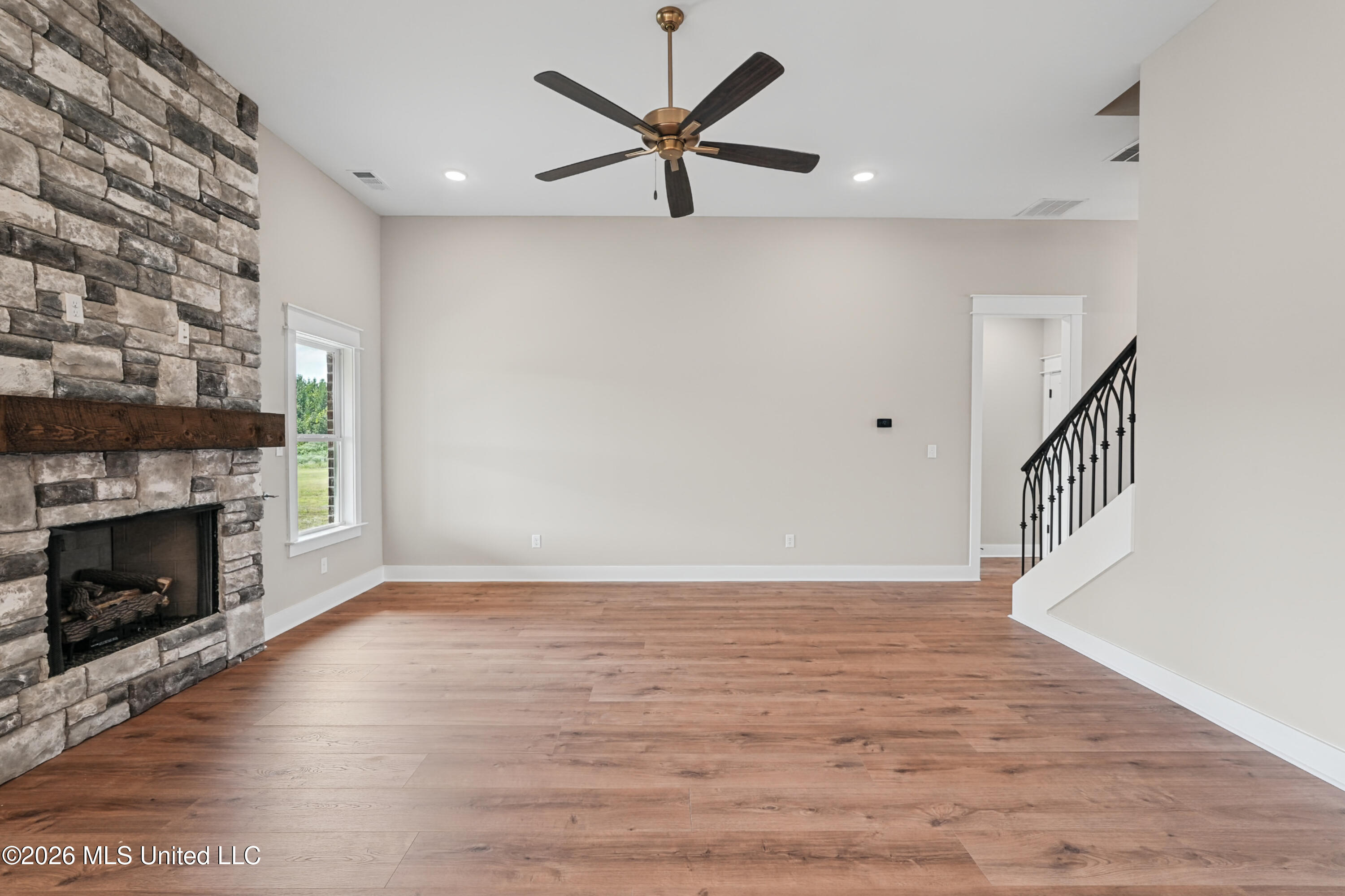 4365 Edison Drive Property Photo 16
