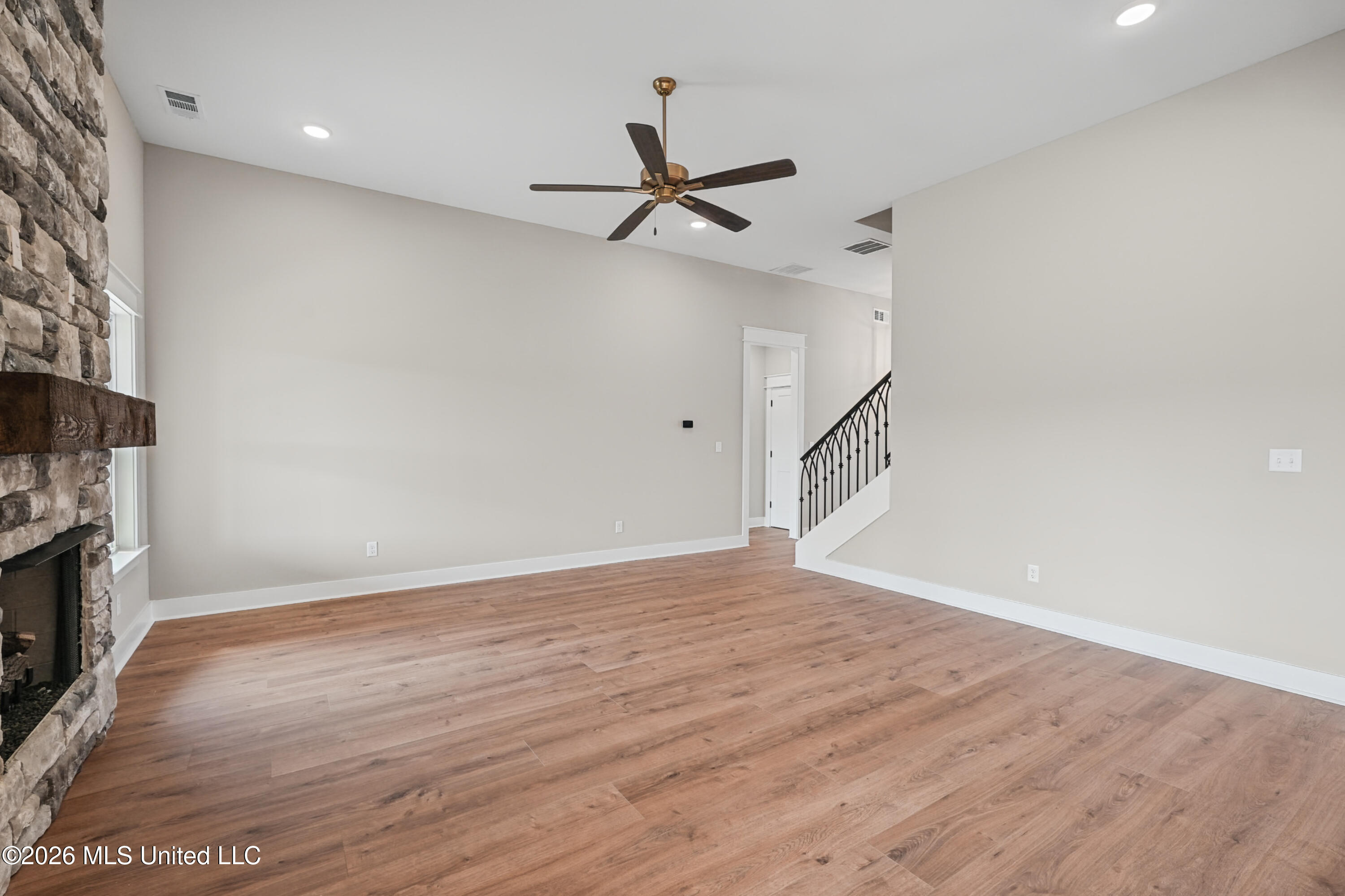 4365 Edison Drive Property Photo 17