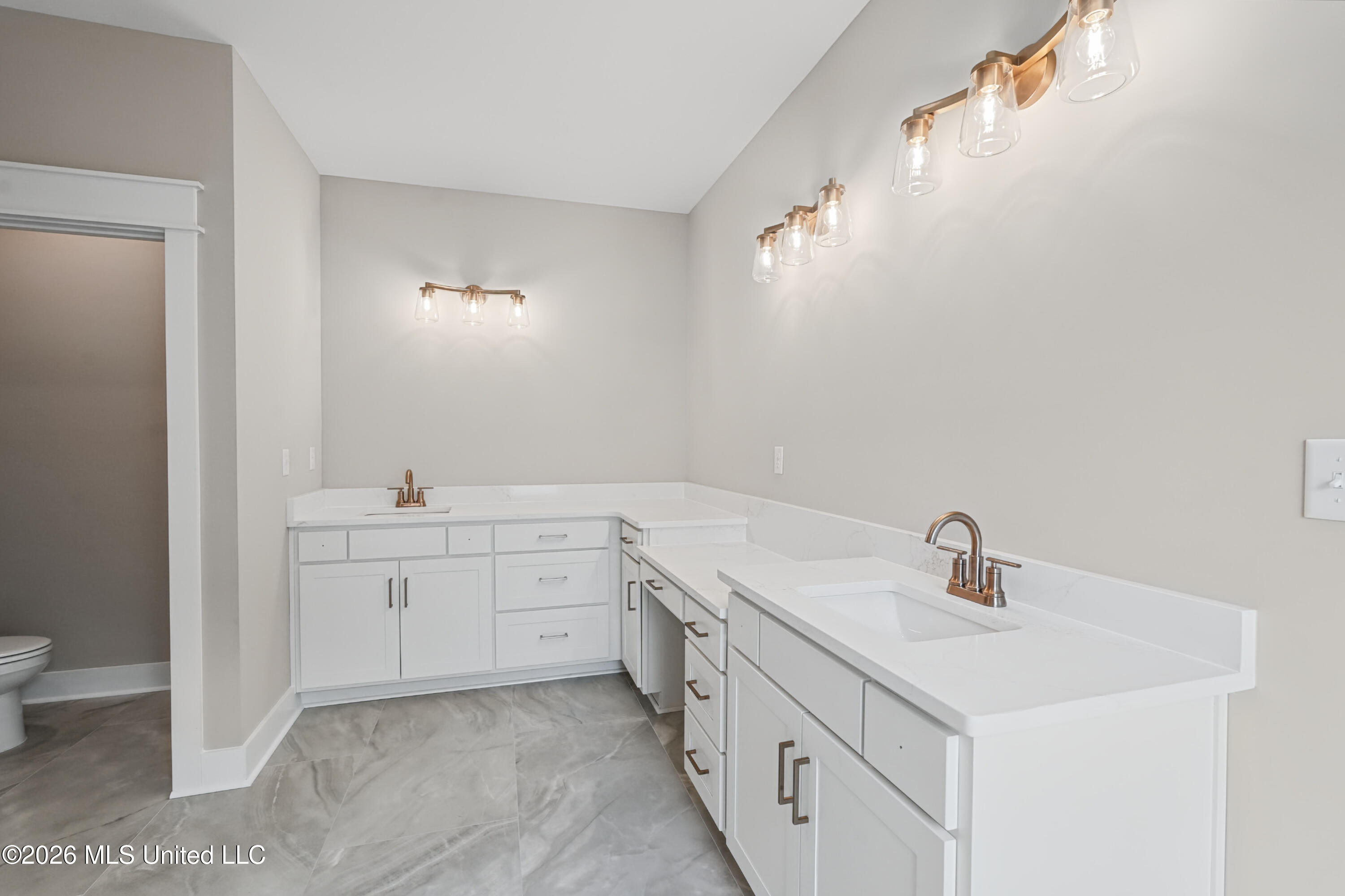 4365 Edison Drive Property Photo 22