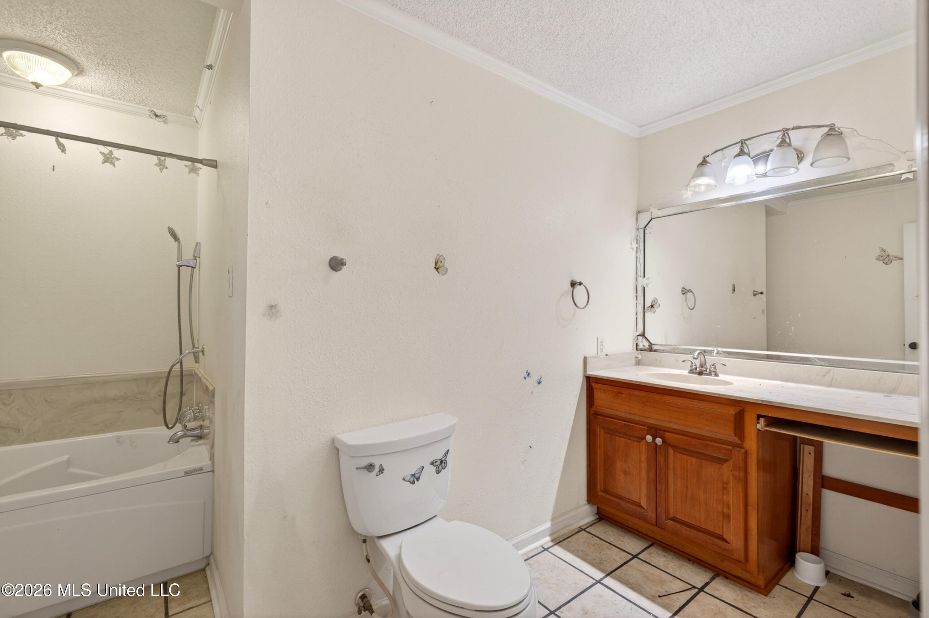 43 Greenbriar Drive Property Photo 5