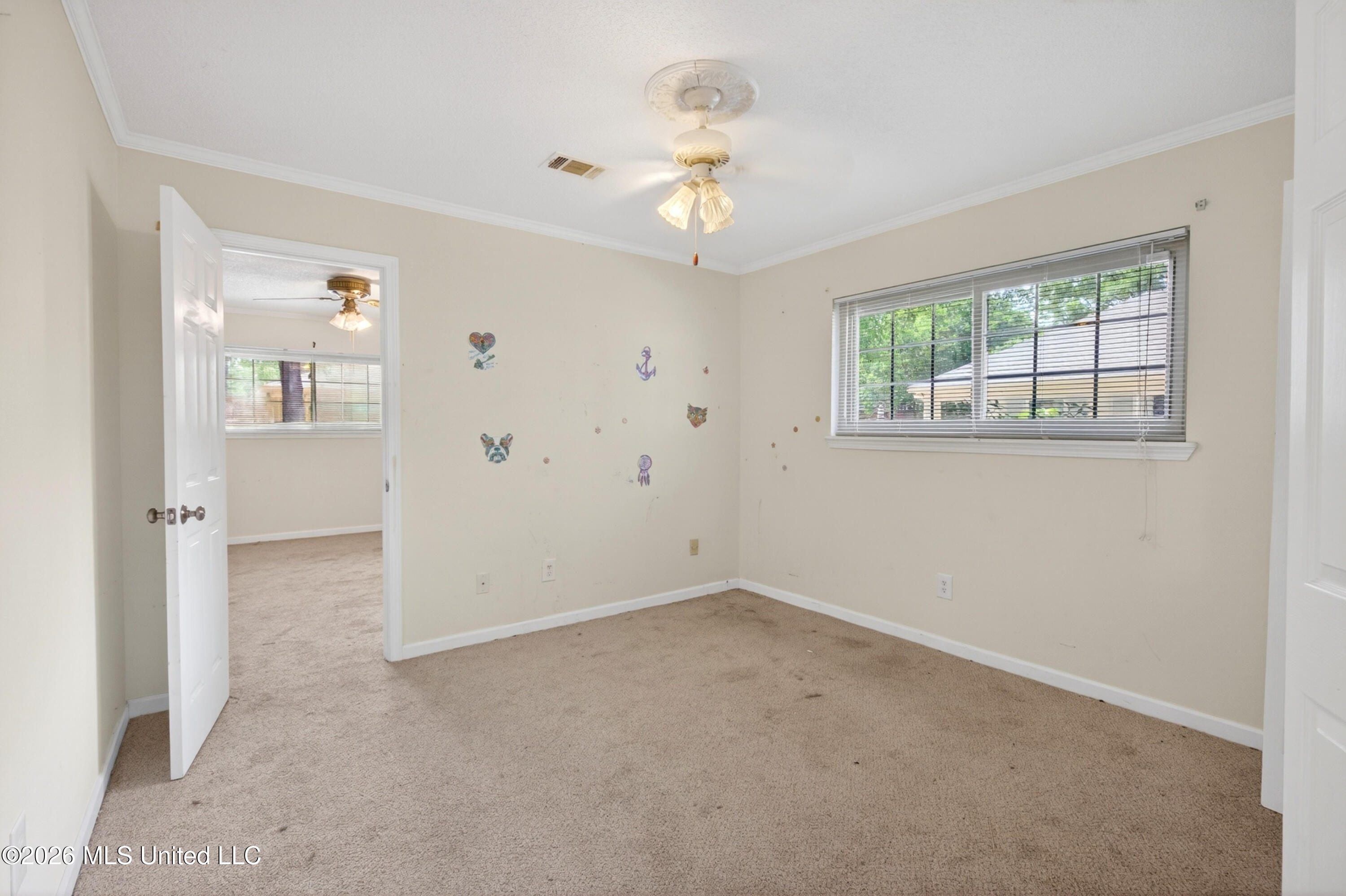 43 Greenbriar Drive Property Photo 35